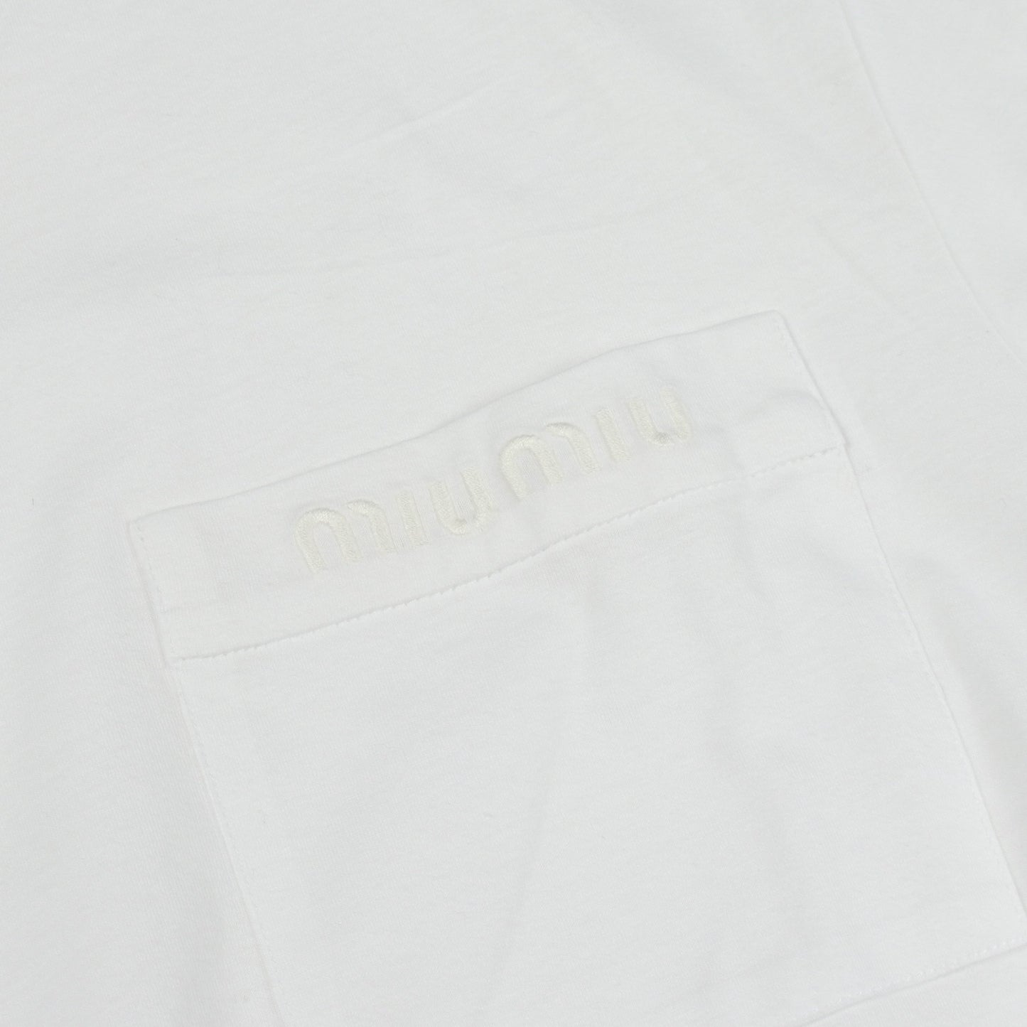 ロゴ刺繍 クルーネック 半袖Tシャツ コットン ホワイト ミュウミュウ トップス miu miu