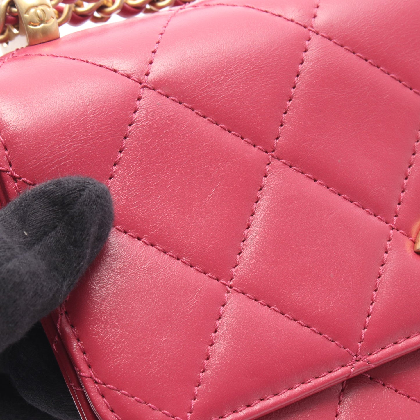 マトラッセ スモールフラップ チェーンショルダーバッグ レザー ピンク ゴールド金具 シャネル バッグ CHANEL