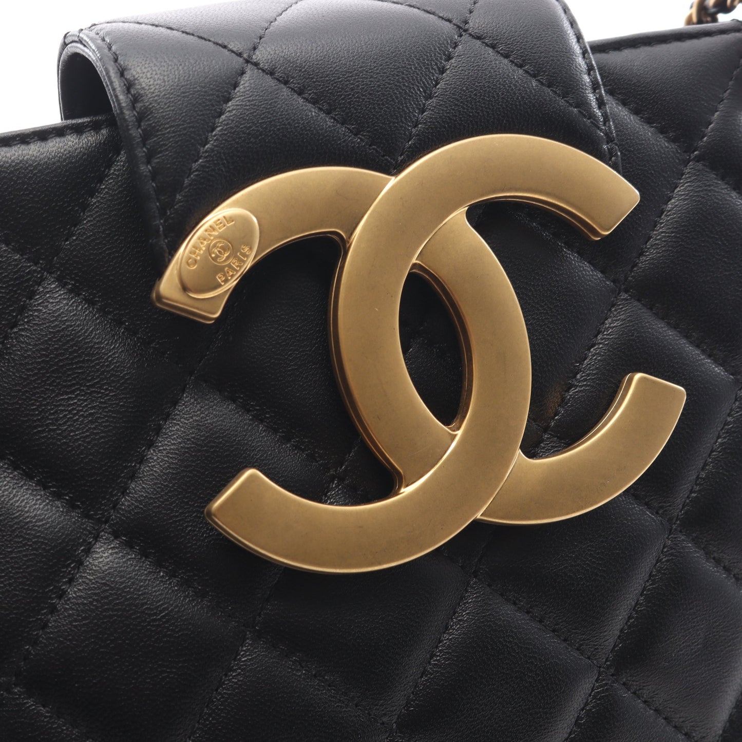 マトラッセ Wチェーンショルダーバッグ ラムスキン ブラック ゴールド金具 シャネル バッグ CHANEL