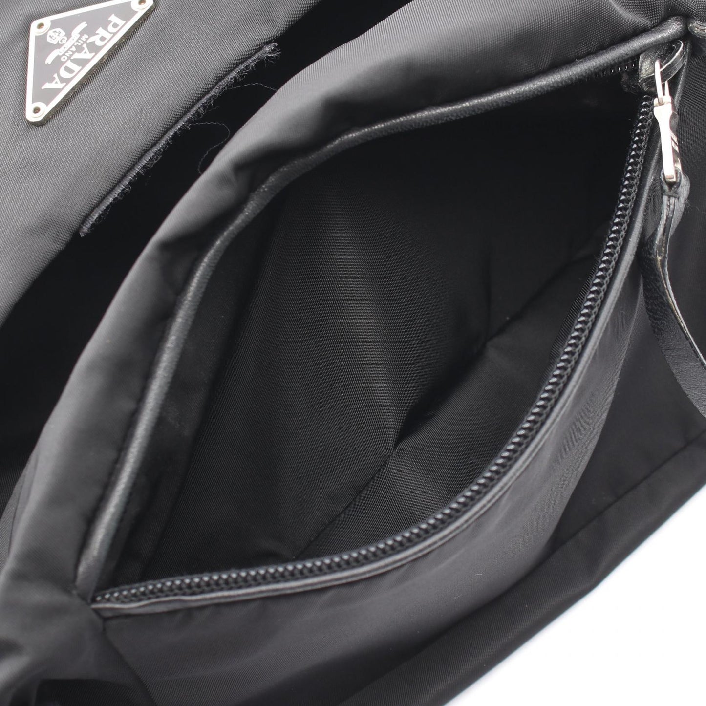 トライアングルロゴ ショルダーバッグ ナイロン レザー ブラック プラダ バッグ PRADA