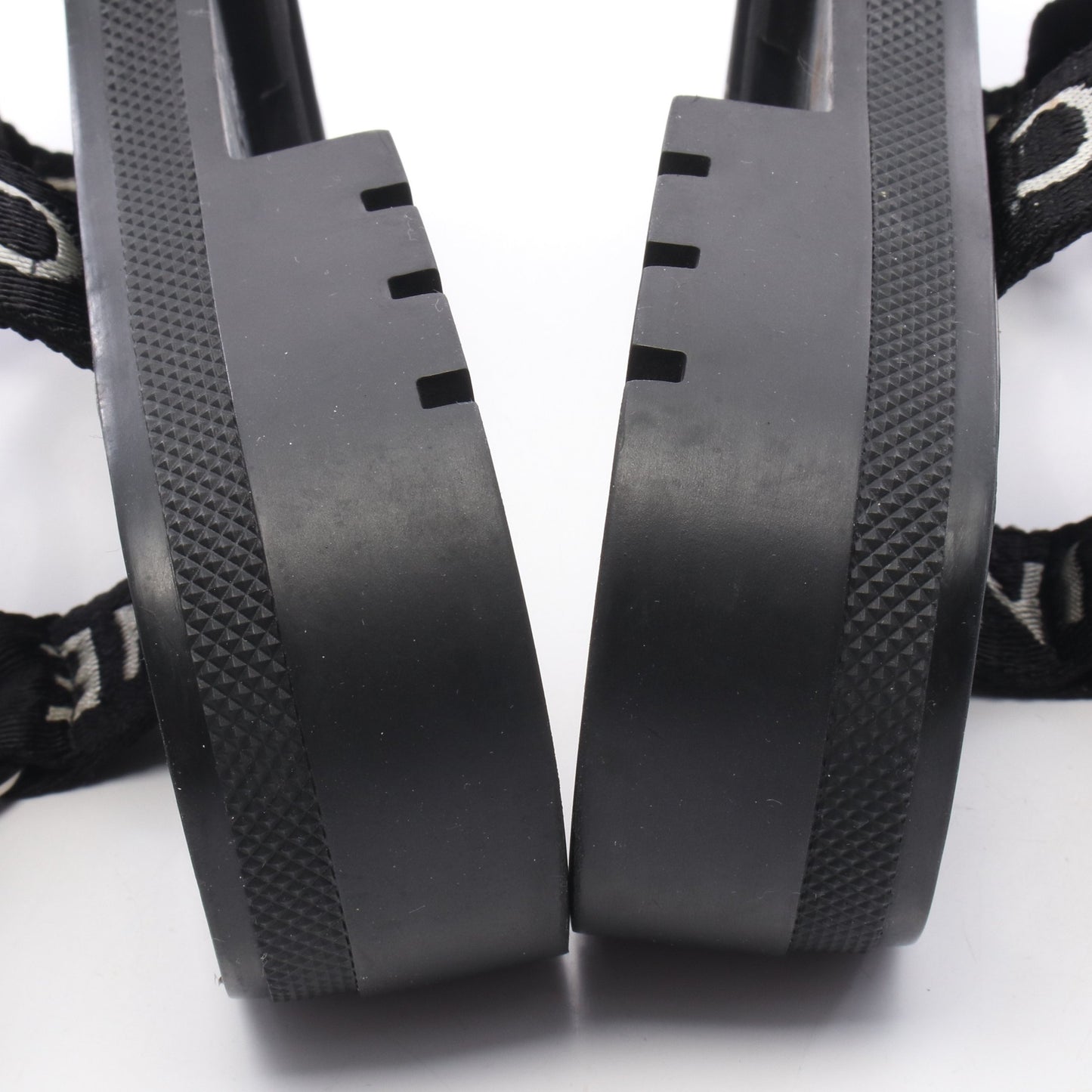 LEO STRAPPY レオストラッピー サンダル ファブリック ブラック セリーヌ