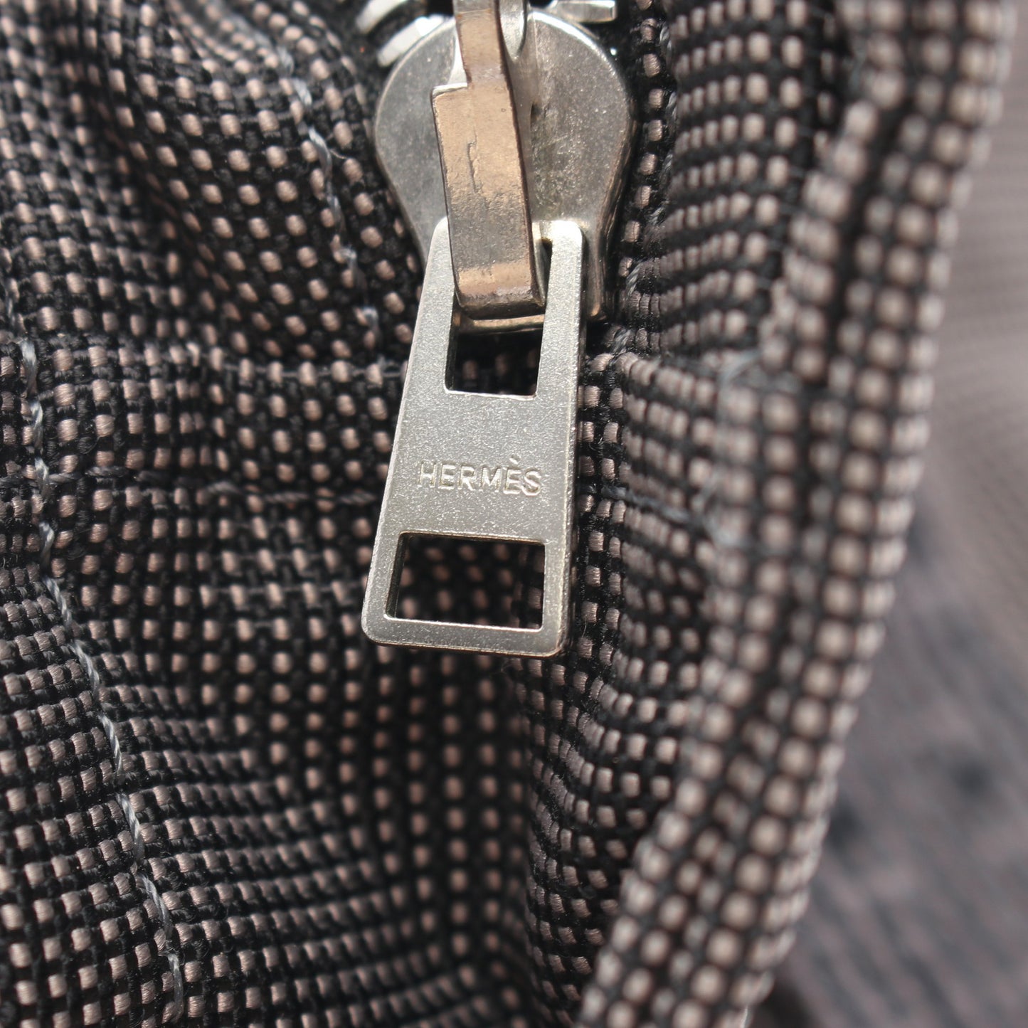 エールラインPM ハンドバッグ トートバッグ ナイロンキャンバス ダークグレー シルバー金具 エルメス バッグ HERMES