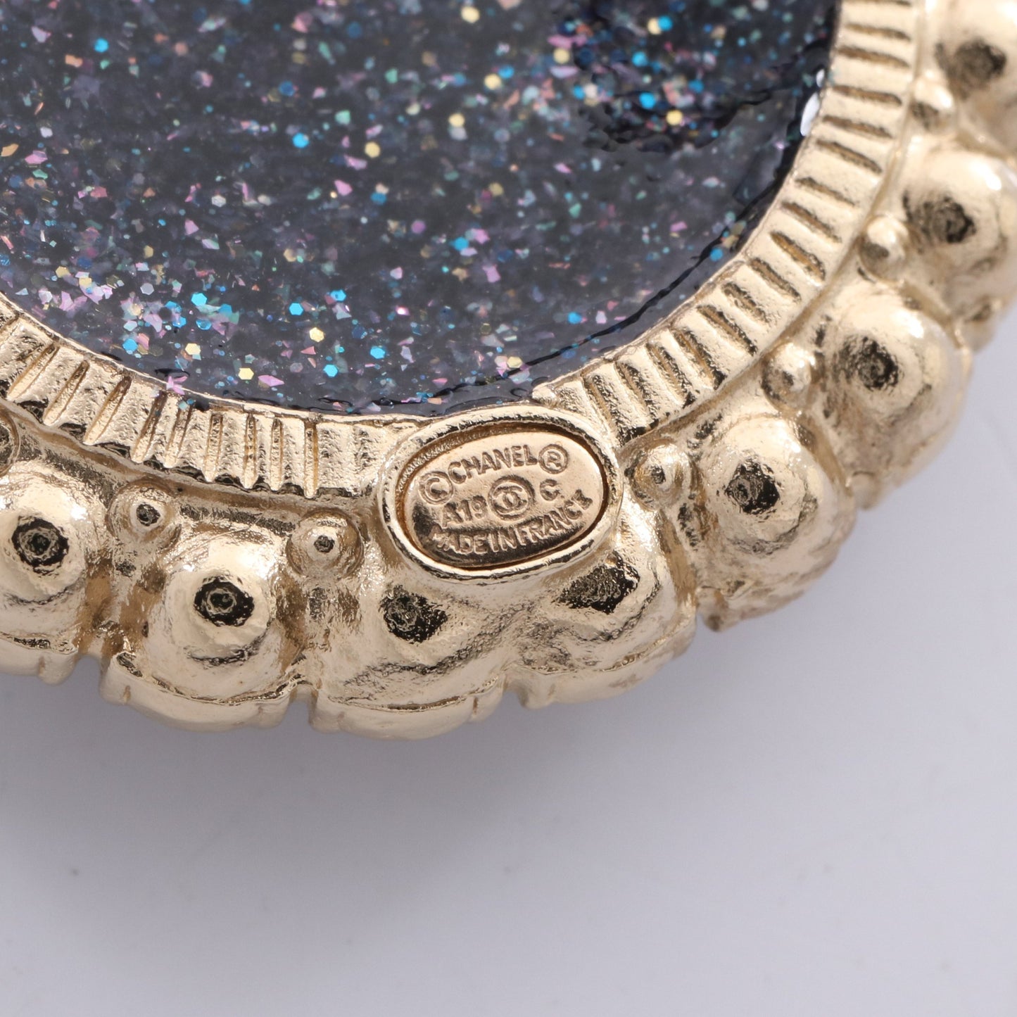 ココマーク ラメ ブローチ GP フェイクパール ラインストーン ゴールド ブルー オフホワイト A19C シャネル アクセサリー CHANEL