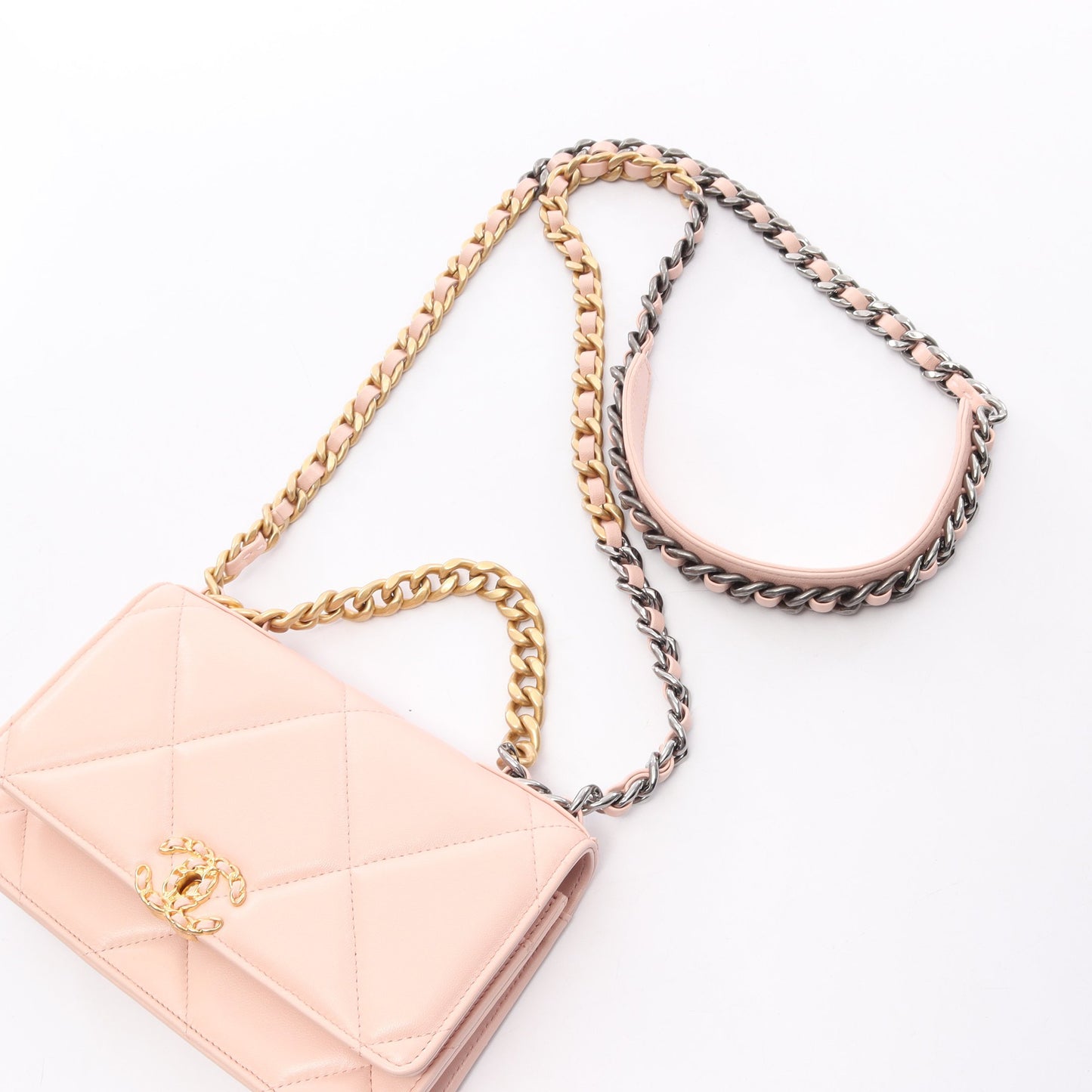 CHANEL19 マトラッセ コンビ金具 2WAY チェーンウォレット ラムスキン ライトピンク シャネル
