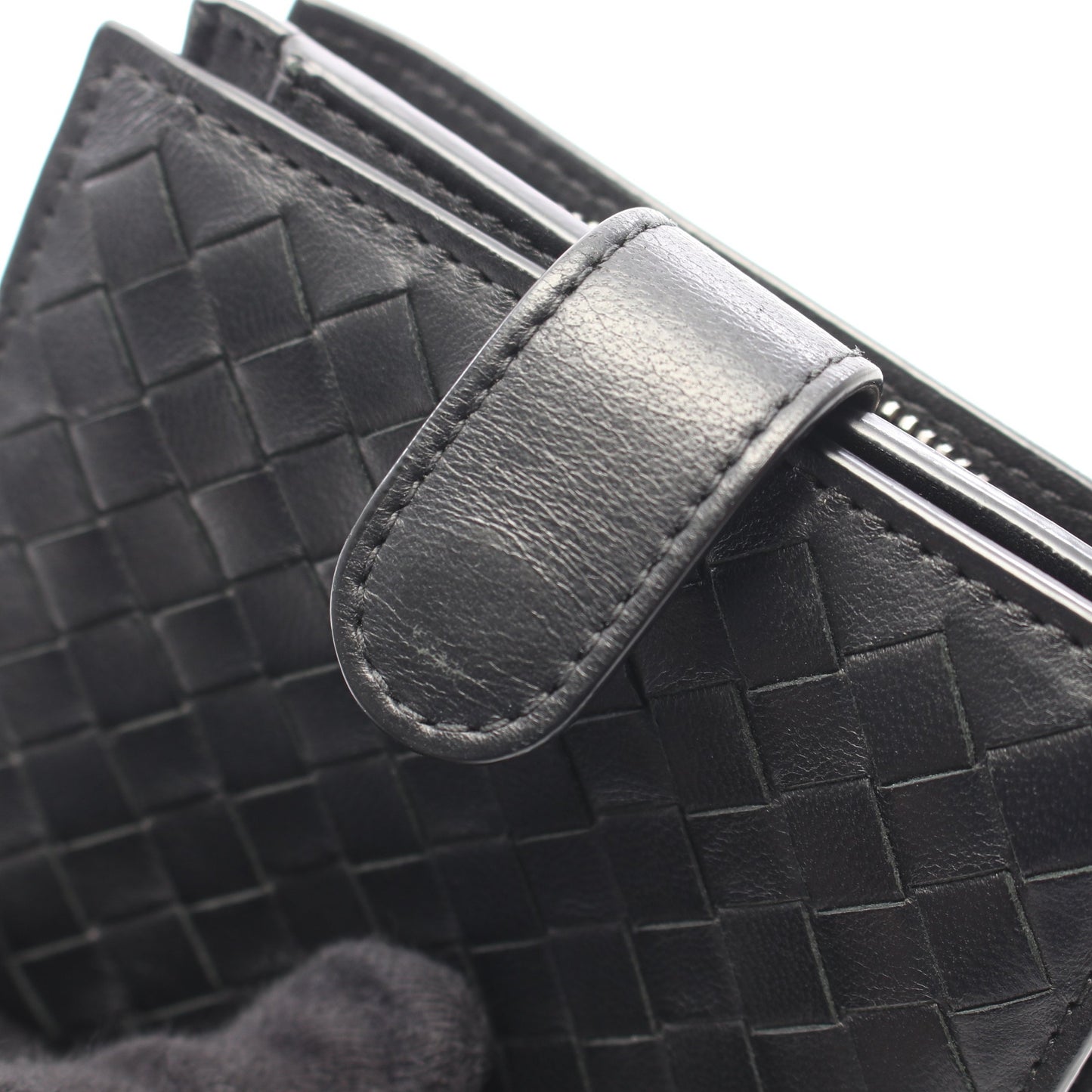 イントレチャート 二つ折り財布 レザー ブラック ボッテガヴェネタ 財布・小物 BOTTEGA VENETA