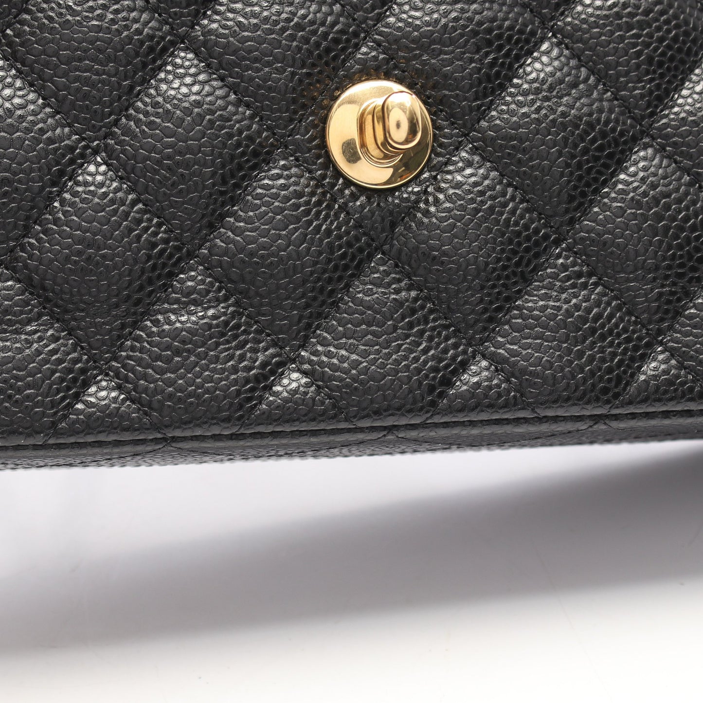 マトラッセ Wフラップ Wチェーンショルダーバッグ キャビアスキン ブラック ゴールド金具 シャネル バッグ CHANEL