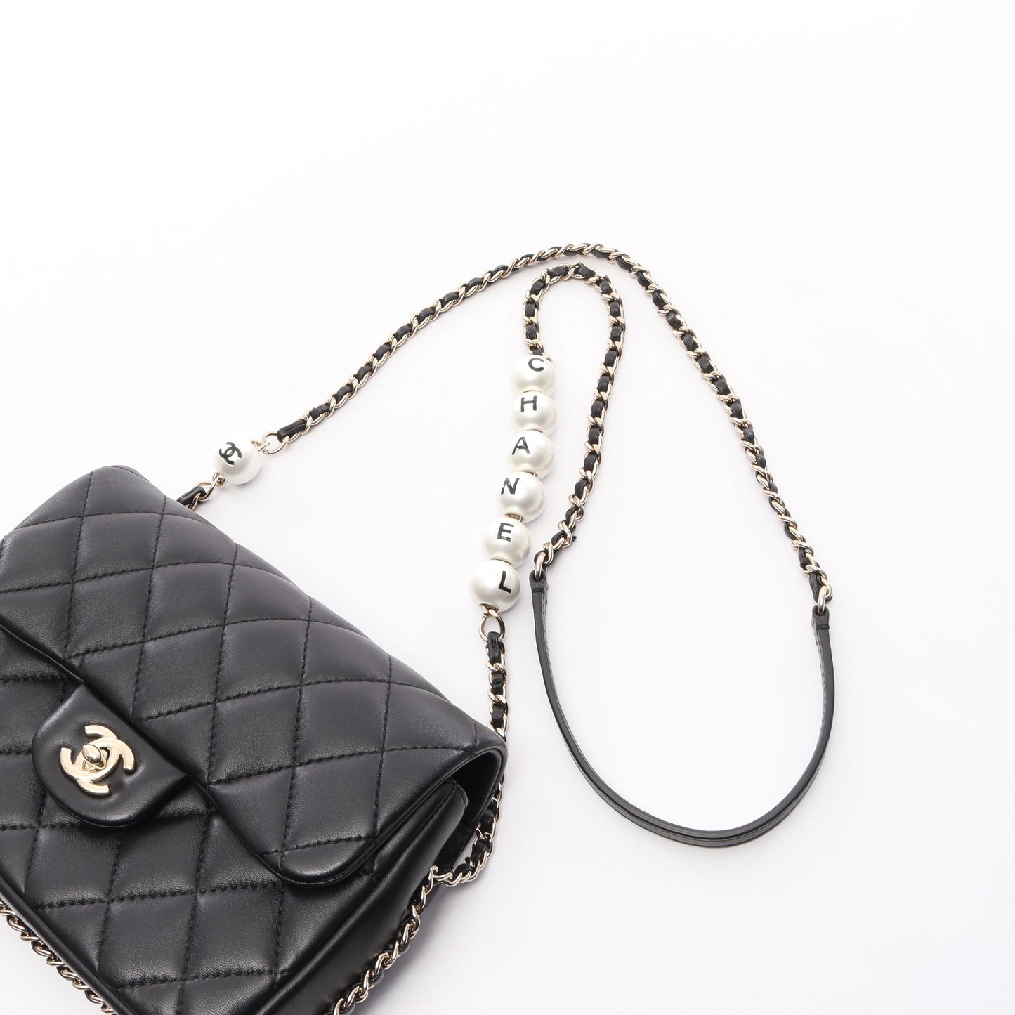 マトラッセ チェーンアラウンド パール チェーンショルダーバッグ ラムスキン ブラック ゴールド金具 シャネル バッグ CHANEL