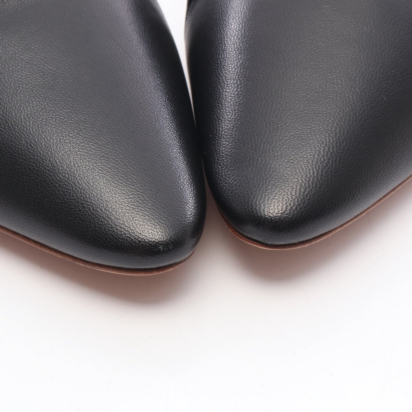 ラインストーン ポインテッドトゥ フラットシューズ レザー ブラック ミュウミュウ シューズ miu miu