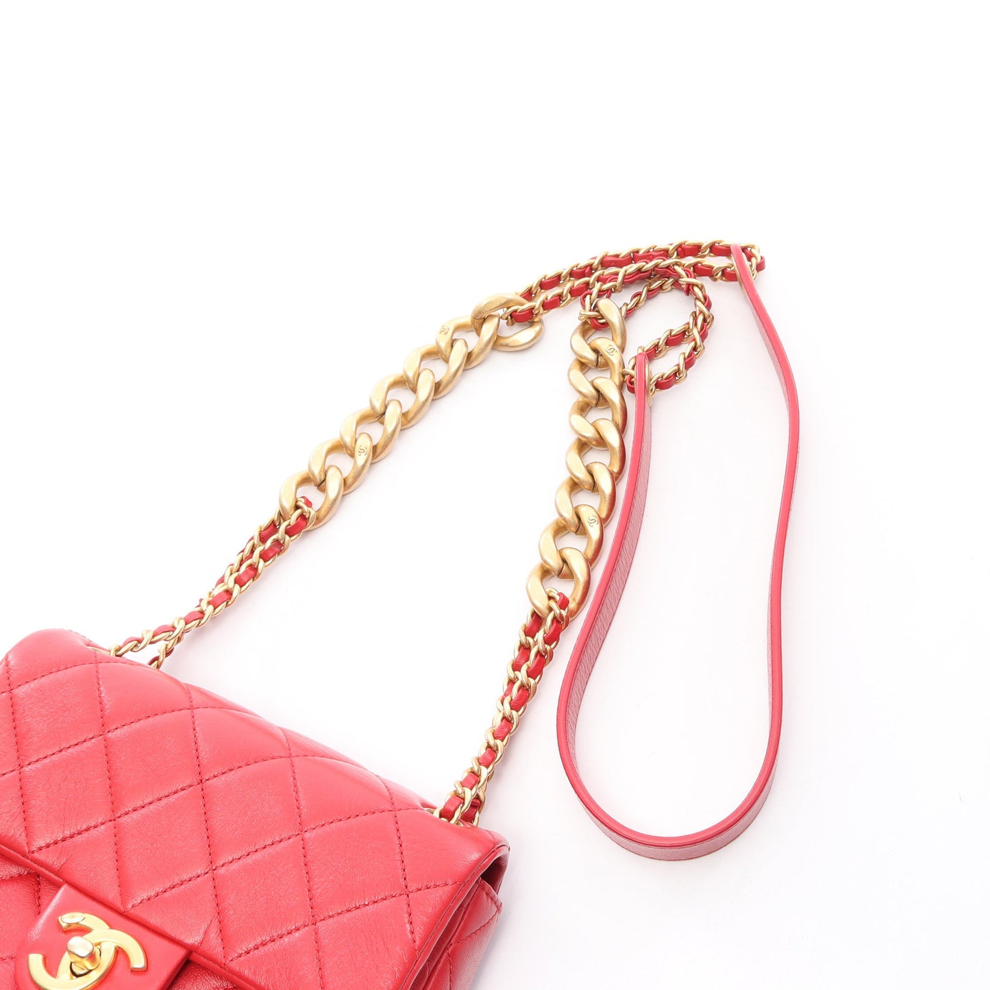 ミニマトラッセ チェーンショルダーバッグ レザー レッド ゴールド金具 シャネル