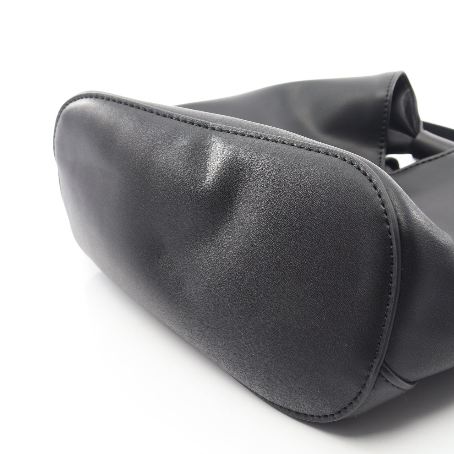JAPANESE ジャパニーズ 2WAY ショルダーバッグ レザー ブラック エムエムシックスメゾンマルジェラ バッグ MM6 MAISON MARGIELA
