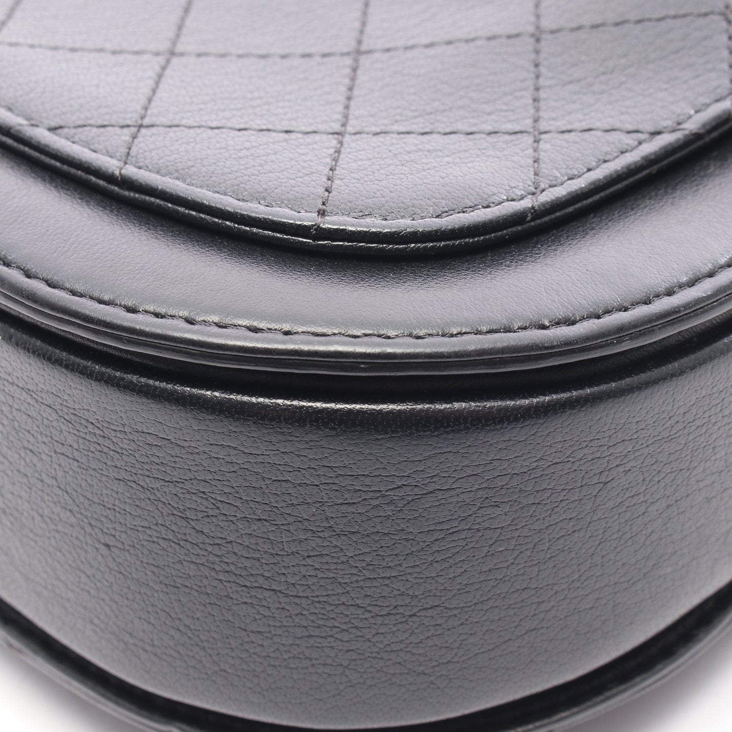マトラッセ 2WAY チェーンショルダーバッグ レザー ブラック ゴールド金具 シャネル