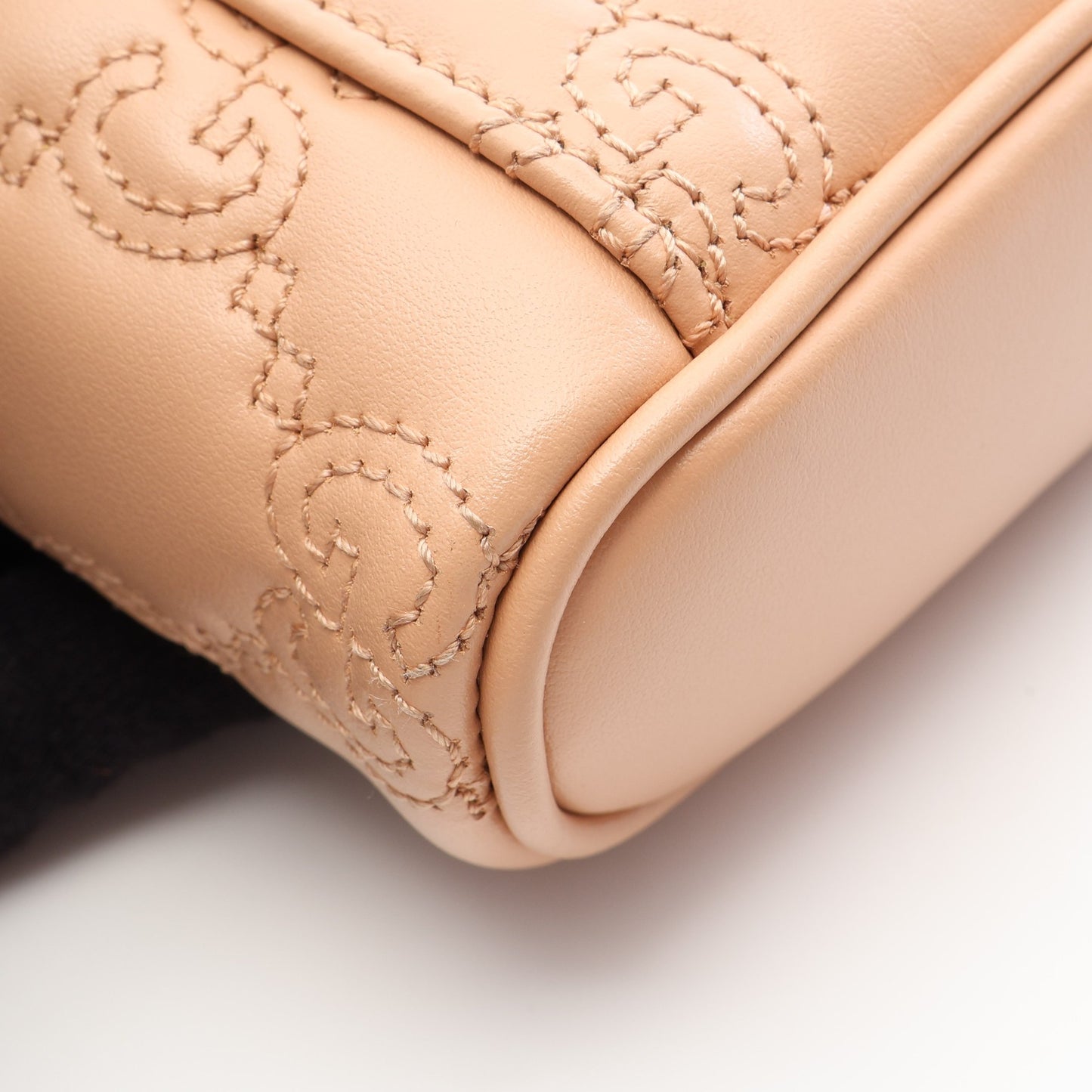 GGマトラッセ 2WAY バニティバッグ レザー ピンクベージュ グッチ バッグ GUCCI