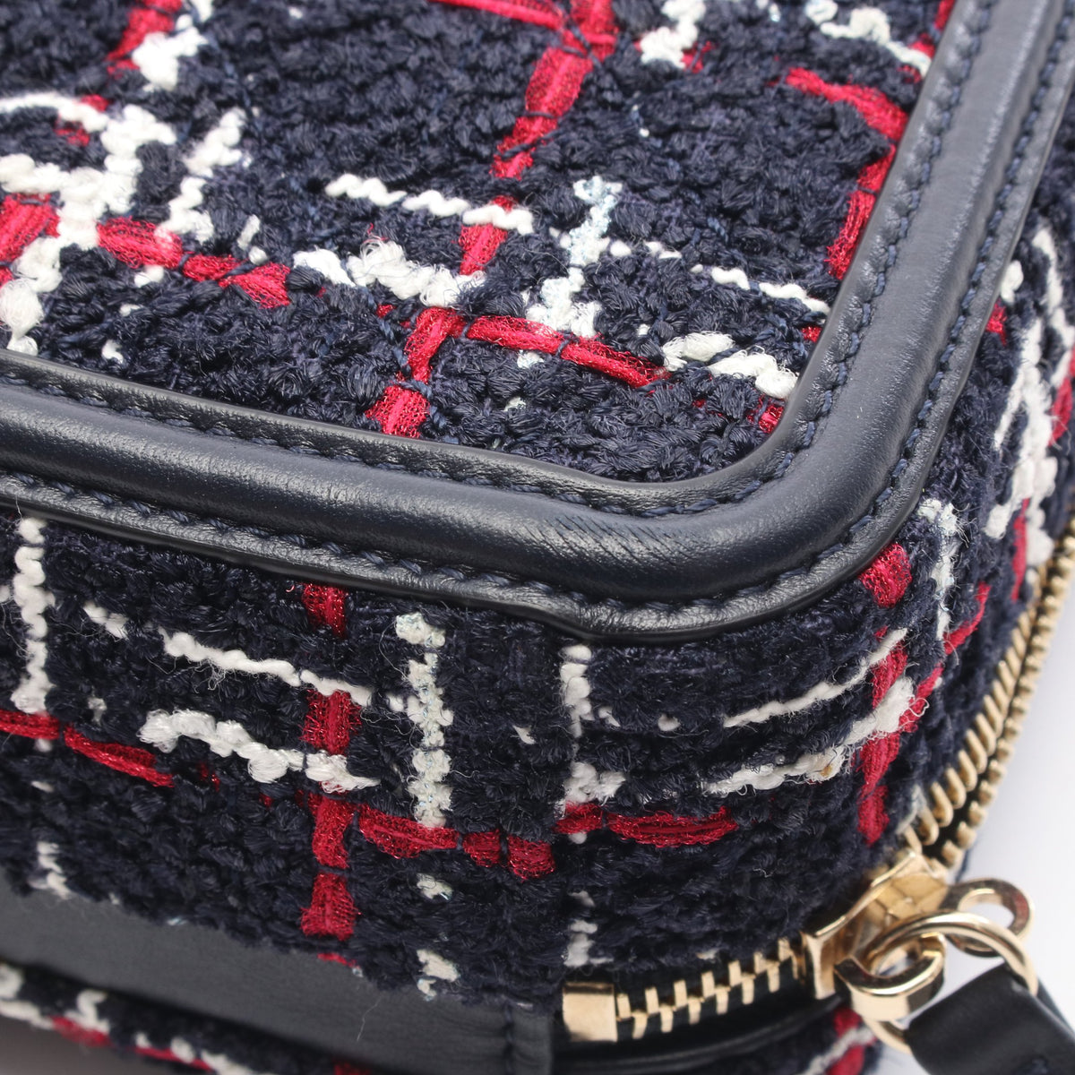 CCフィリグリー チェーンショルダーバッグ ツイード レザー ネイビー レッド ホワイト ゴールド金具 シャネル バッグ CHANEL