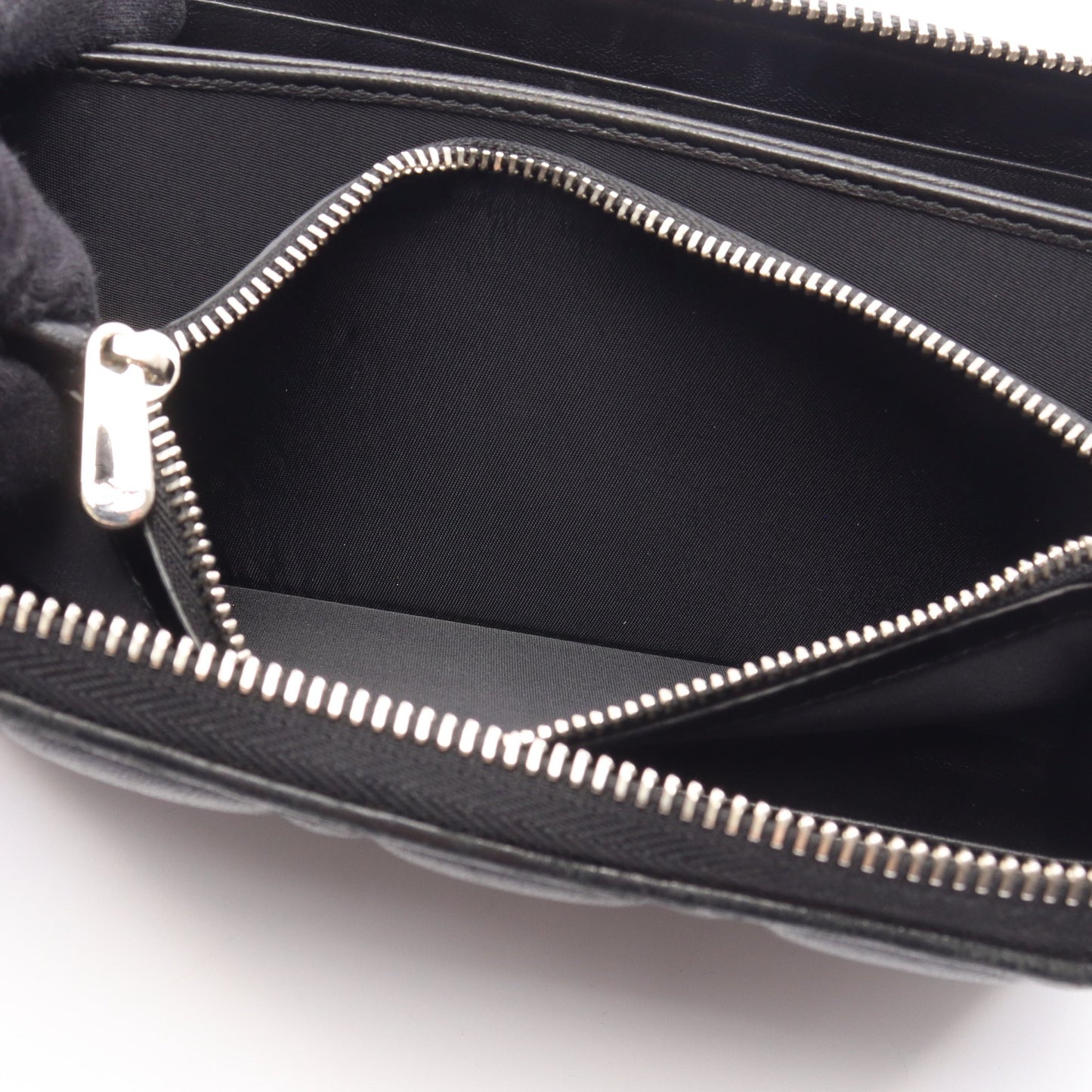 LADY DIOR VOYAGEUR カナージュ ラウンドファスナー長財布 レザー ブラック クリスチャンディオール