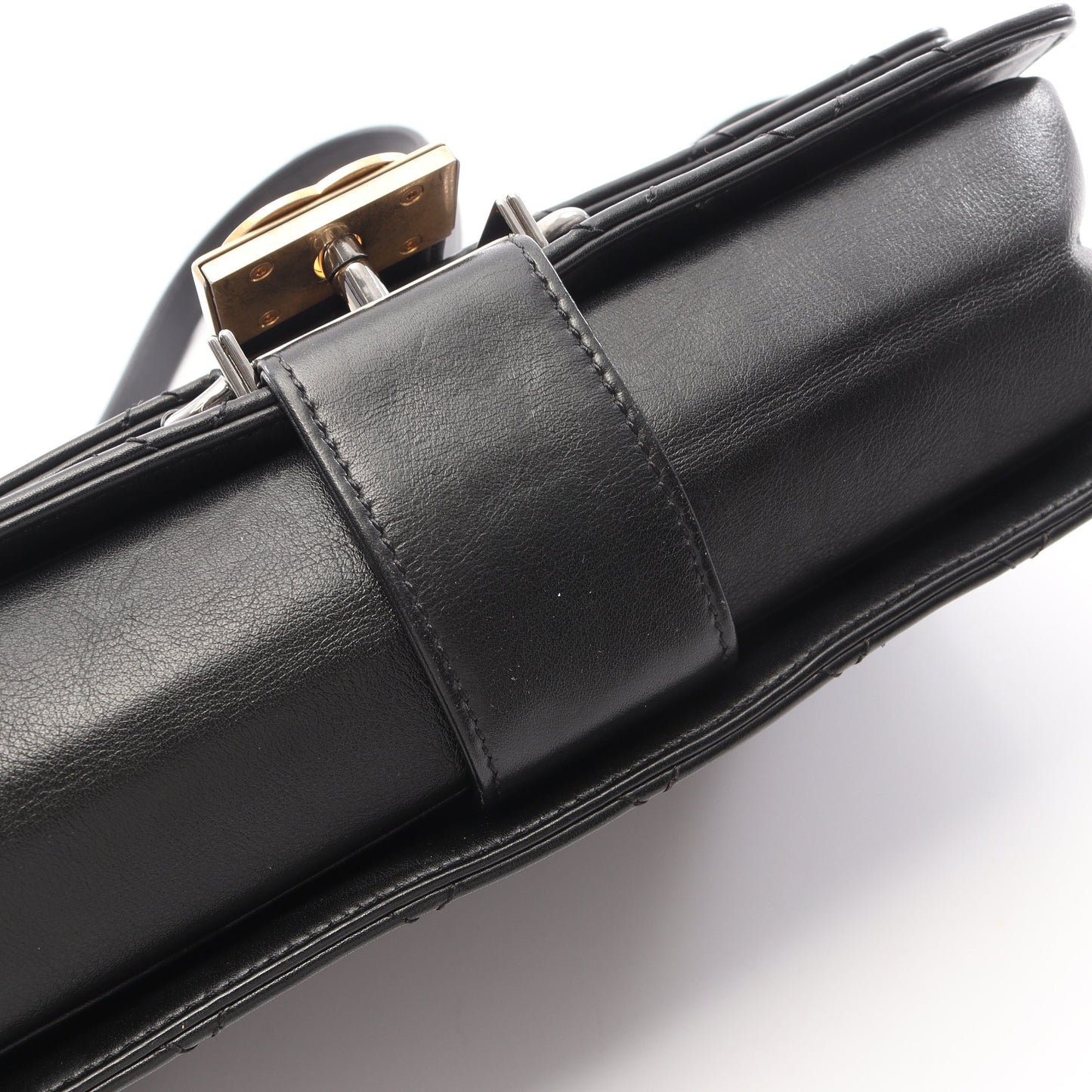 マトラッセ 2WAY チェーンショルダーバッグ レザー ブラック コンビ金具 シャネル