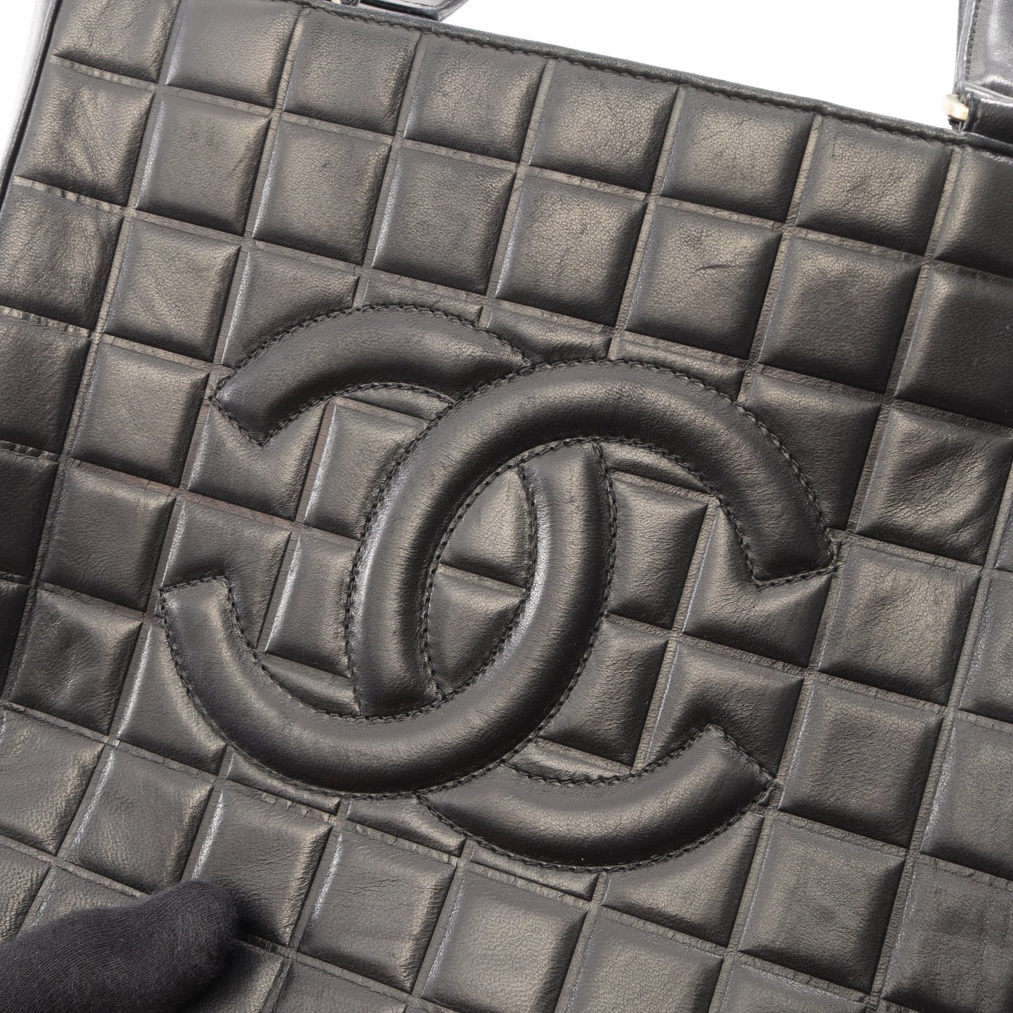 チョコバー ハンドバッグ トートバッグ ラムスキン ブラック ゴールド金具 シャネル