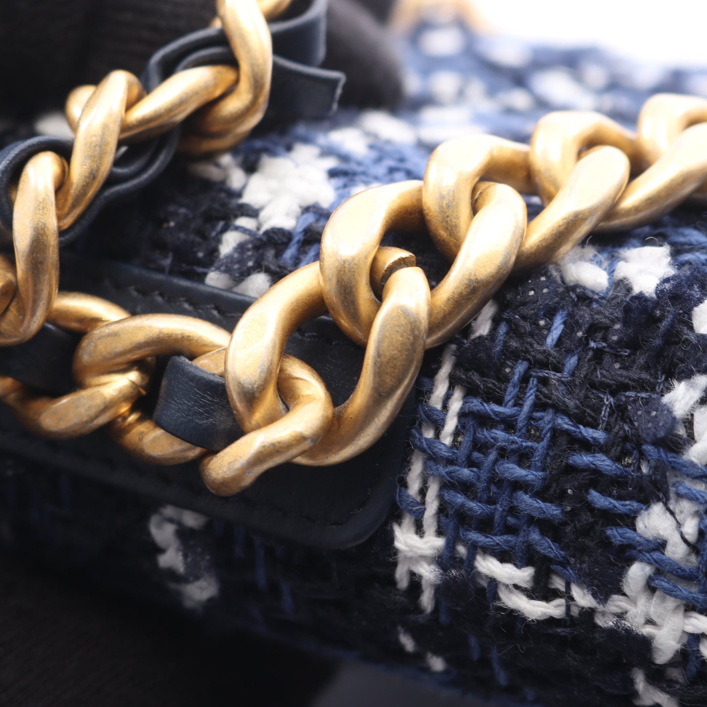 CHANEL19 マトラッセ チェック コンビ金具 2WAY チェーンウォレット ファブリック ブルー ホワイト ブラック シャネル
