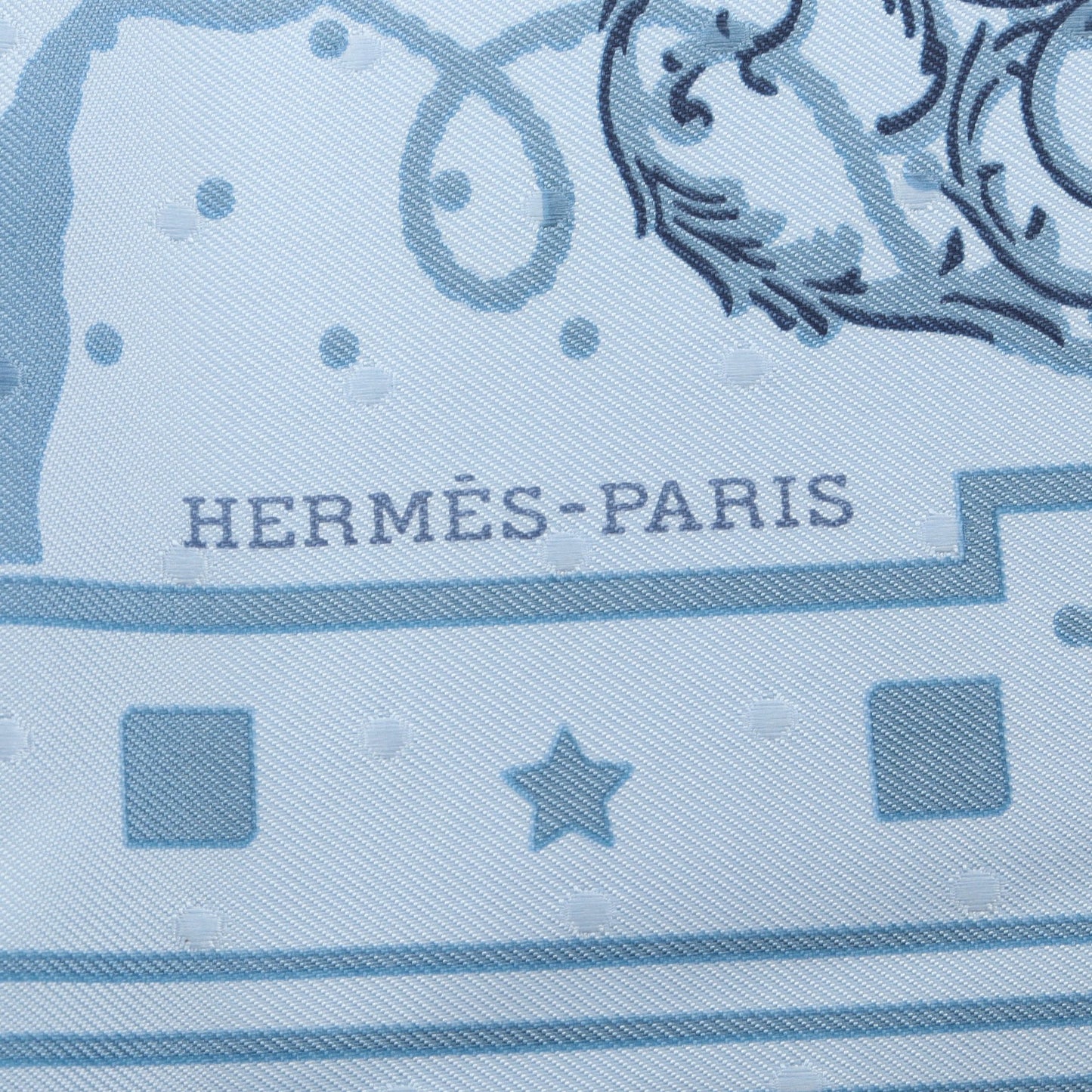 カレ55 Les Cles bandana スカーフ シルク ライトブルー マルチカラー エルメス 財布・小物 HERMES