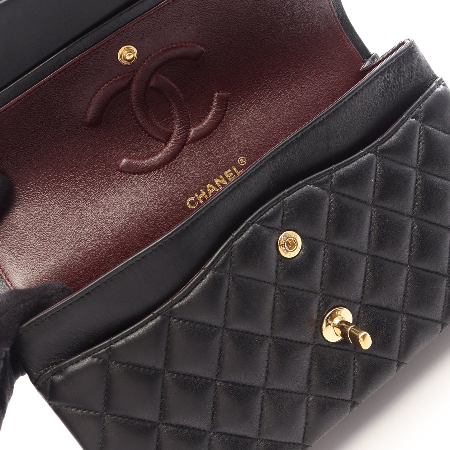 マトラッセ Wフラップ Wチェーンショルダーバッグ ラムスキン ブラック ゴールド金具 シャネル バッグ CHANEL