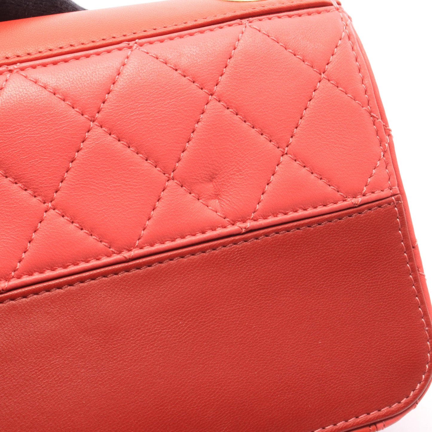 マトラッセ スモール チェーンショルダーバッグ レザー レッド ピンク ゴールド金具 シャネル バッグ CHANEL