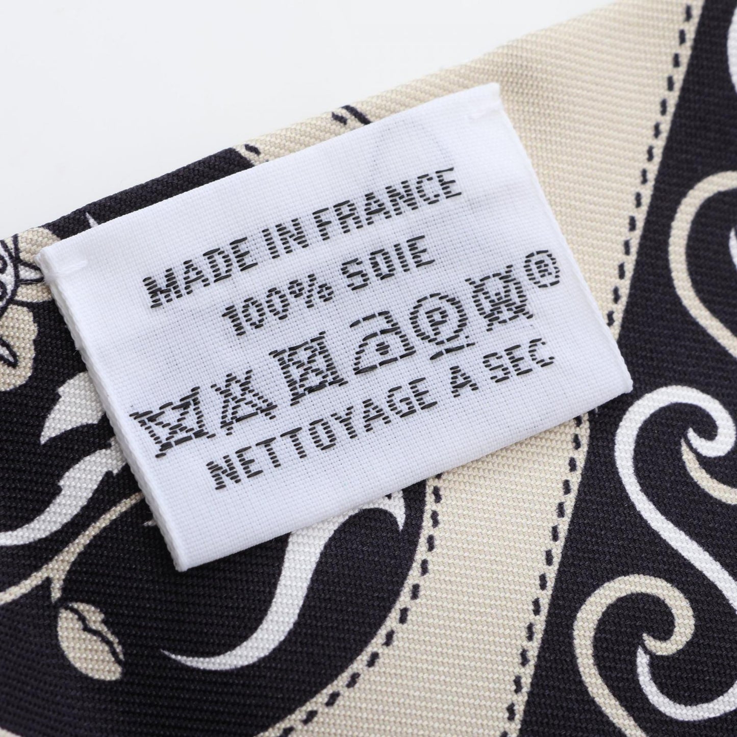 ツイリー Festival des Amazones Bandana リボン スカーフ シルク ベージュ ホワイト ブラック エルメス 財布・小物 HERMES