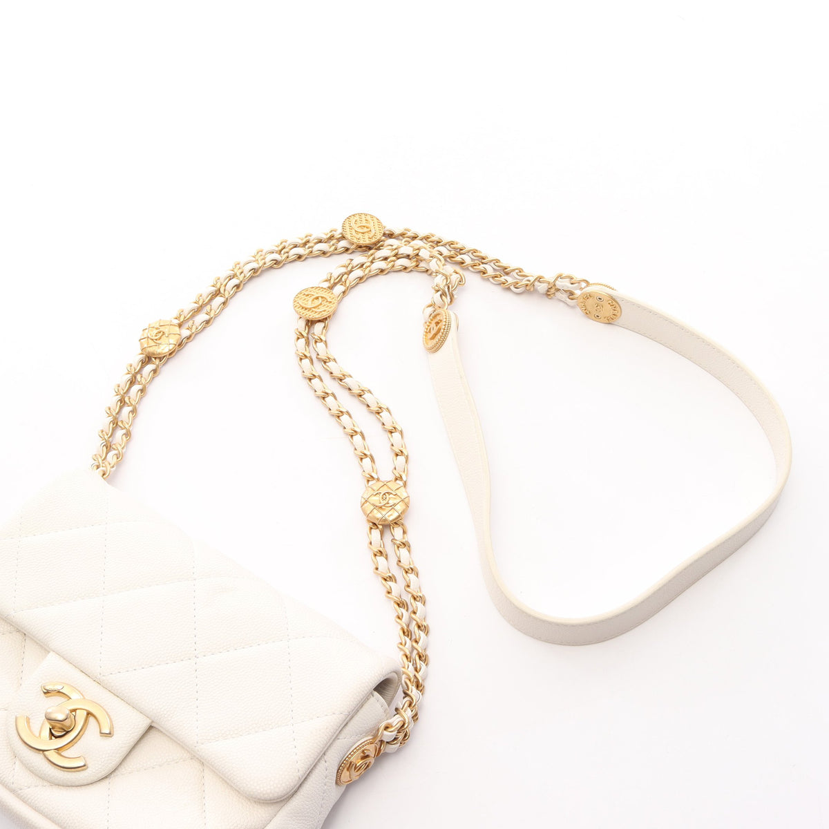 マトラッセ ミニフラップ チェーンショルダーバッグ キャビアスキン ホワイト ゴールド金具 シャネル バッグ CHANEL