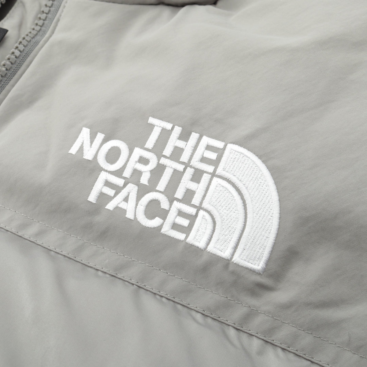 M'S NUPTSE ON BALL フード付き 中綿 ジャケット ナイロン グレー ザノースフェイス ホワイトレーベル