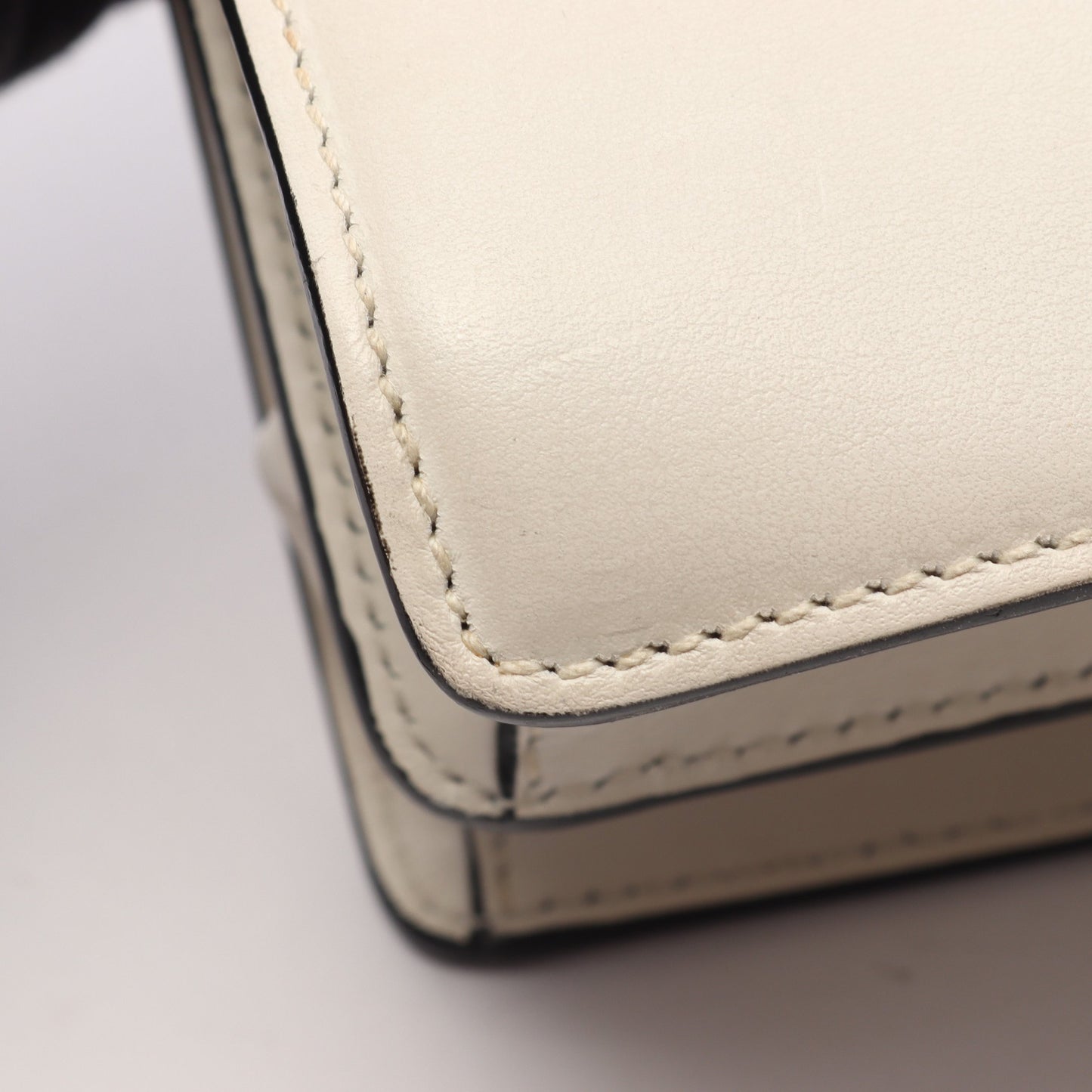 エレクトラ CITY CALF+SAFFI スタッズ 2WAY ハンドバッグ レザー ホワイト プラダ