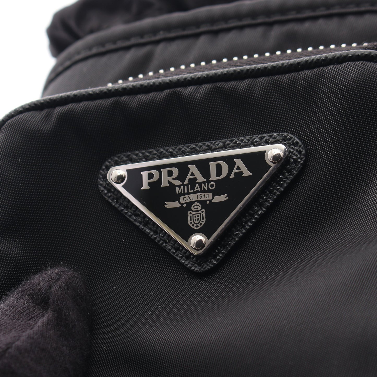 Re-Nylon スマートフォンケース ショルダーバッグ ナイロン サフィアーノレザー ブラック プラダ