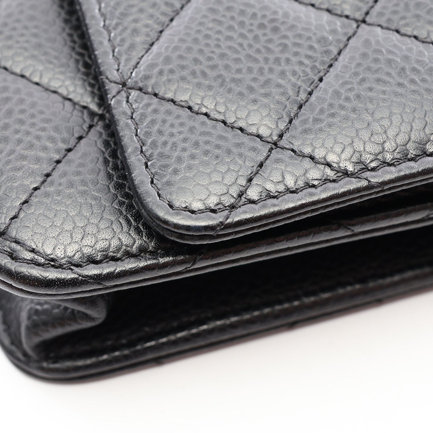 マトラッセ チェーンウォレット キャビアスキン ブラック ゴールド金具 シャネル