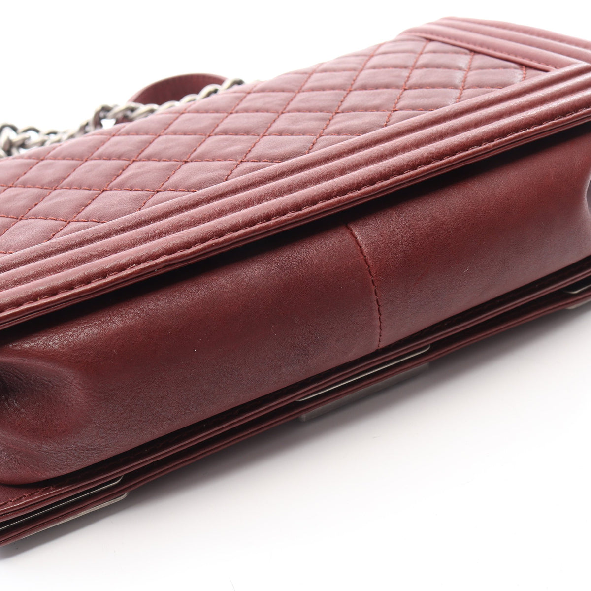 ボーイシャネル チェーンショルダーバッグ レザー ボルドー シルバー金具 シャネル