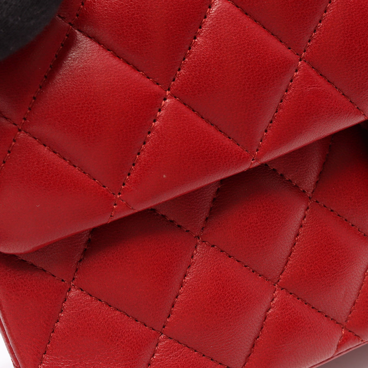 マトラッセ Wフラップ Wチェーンショルダーバッグ ラムスキン レッド ゴールド金具 シャネル