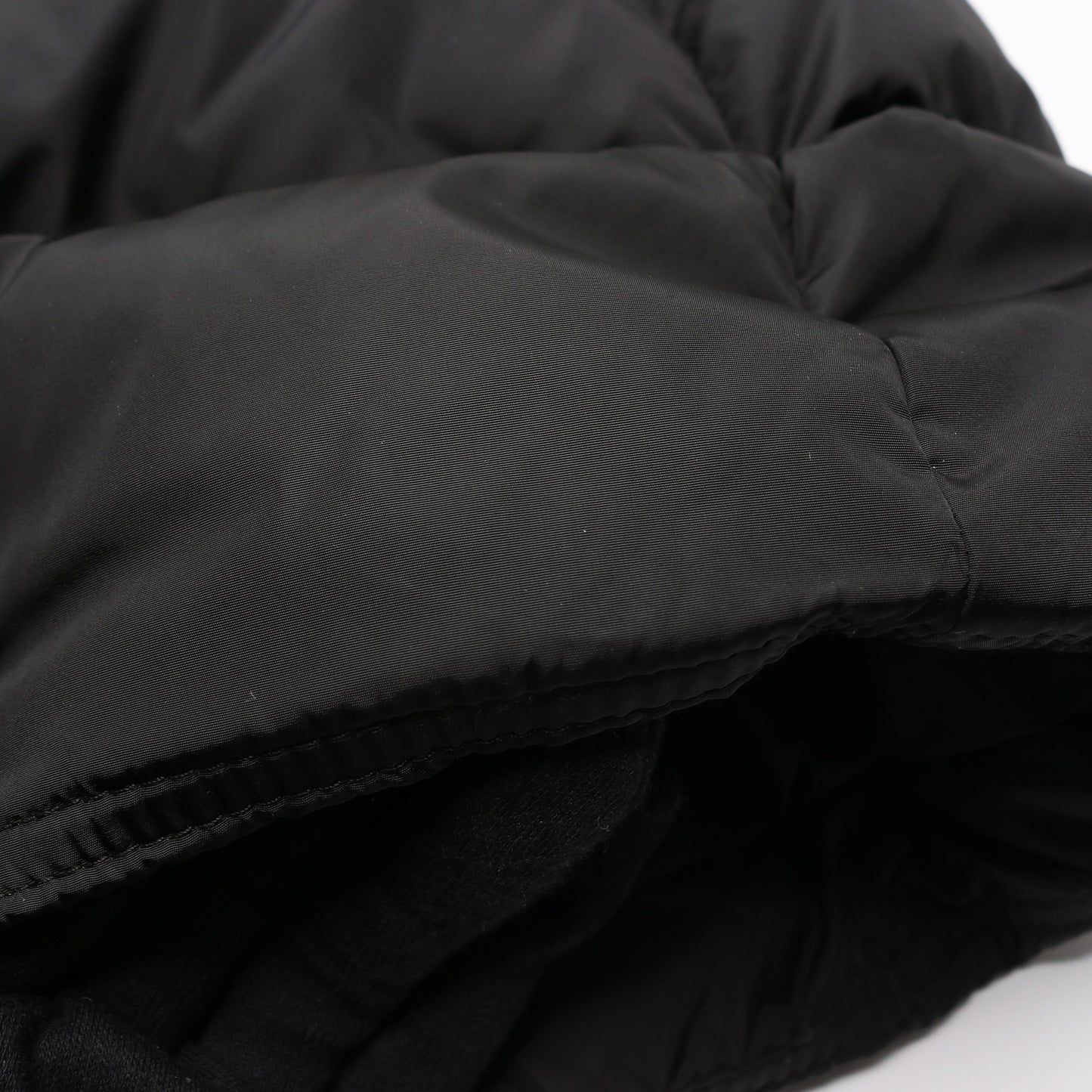 CLIO ダウンジャケット ナイロン ブラック フード付き モンクレール アウター MONCLER