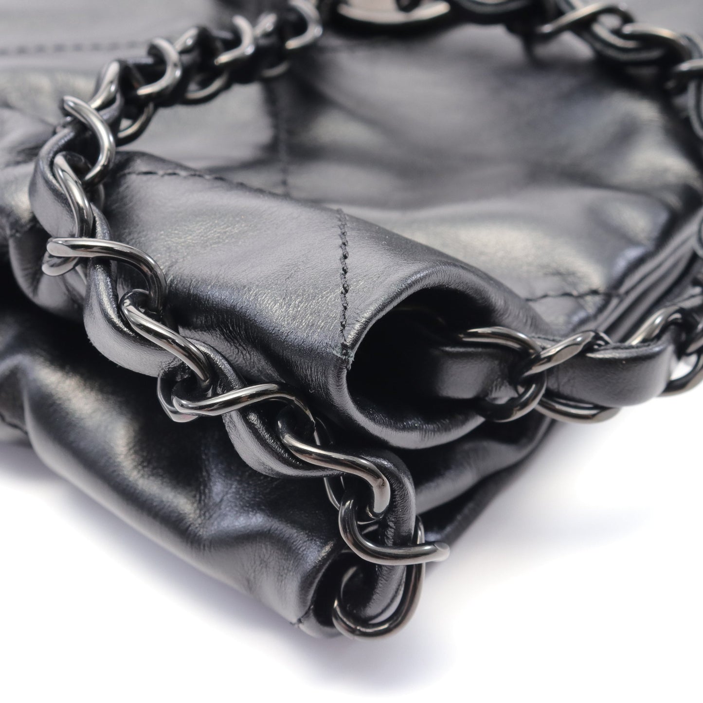 マトラッセ シャネル22 スモール チェーンショルダーバッグ カーフスキン ブラック ブラック金具 シャネル バッグ CHANEL