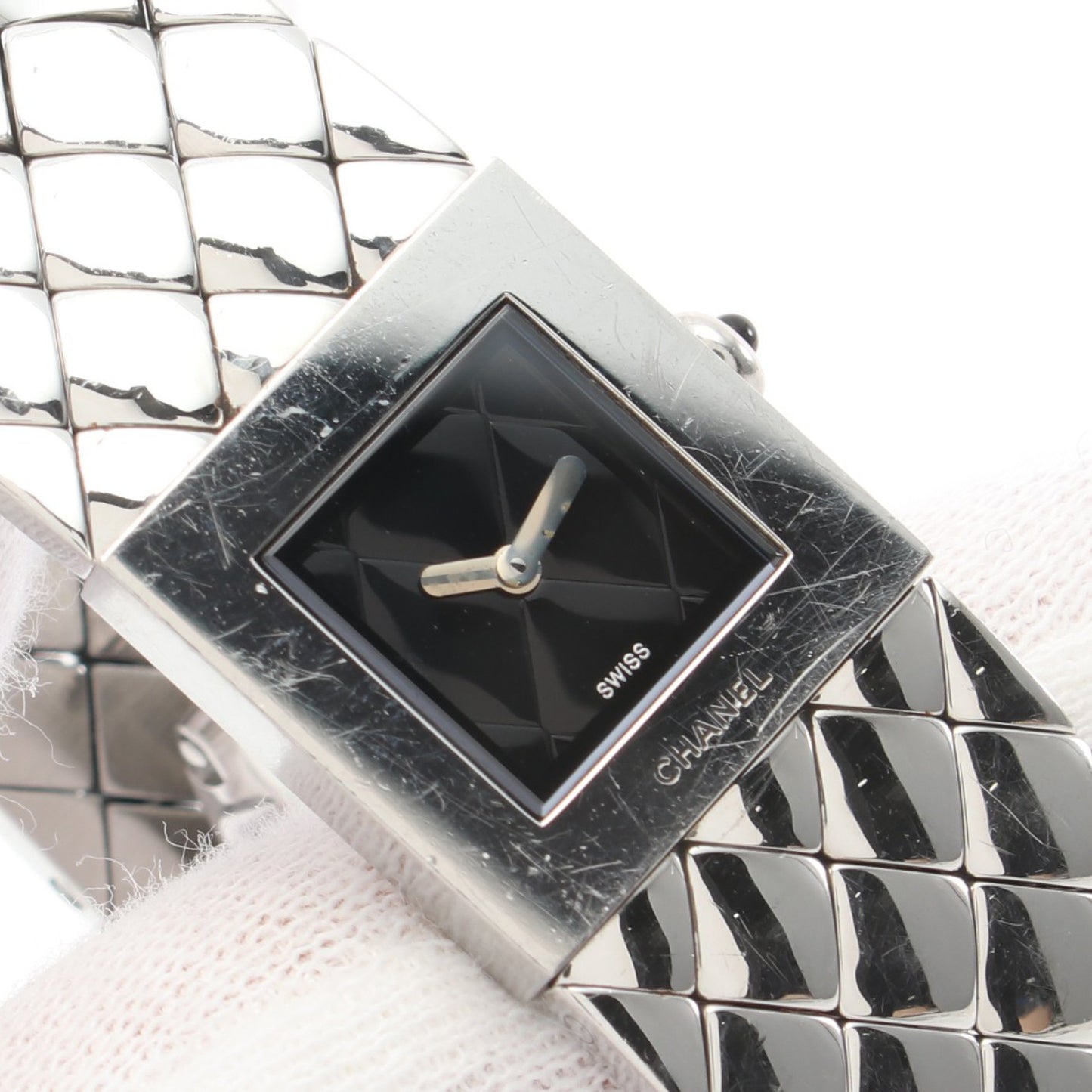 ACIER アシエ マトラッセ レディース 腕時計 クオーツ SS シルバー ブラック文字盤 シャネル 時計 CHANEL