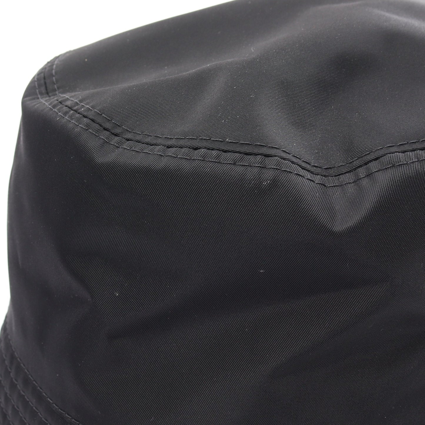 Re-Nylon バケット ハット ナイロン ブラック 三角プレート プラダ 財布・小物 PRADA