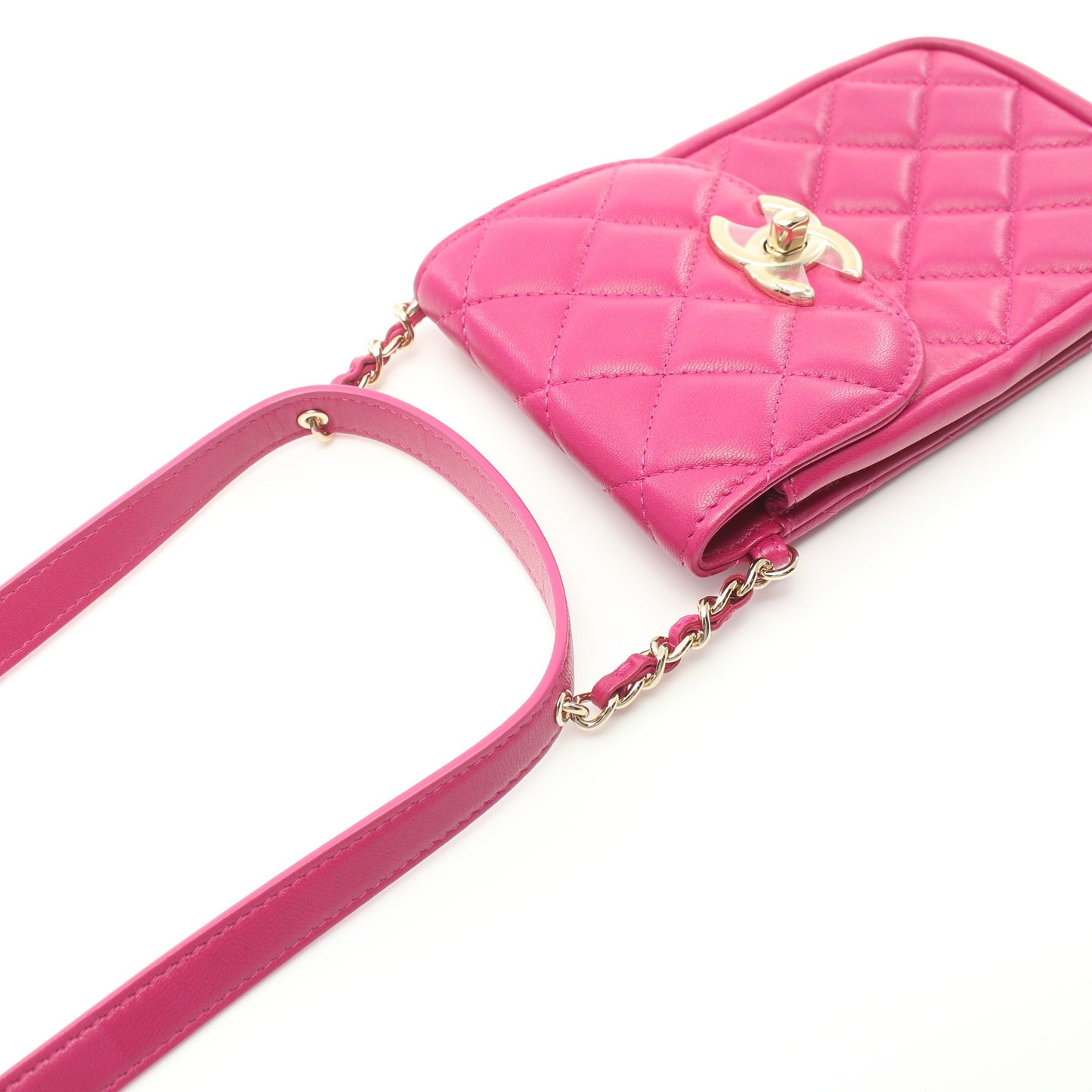 マトラッセ フォンケース ショルダーバッグ ラムスキン ピンクパープル ゴールド金具 シャネル バッグ CHANEL