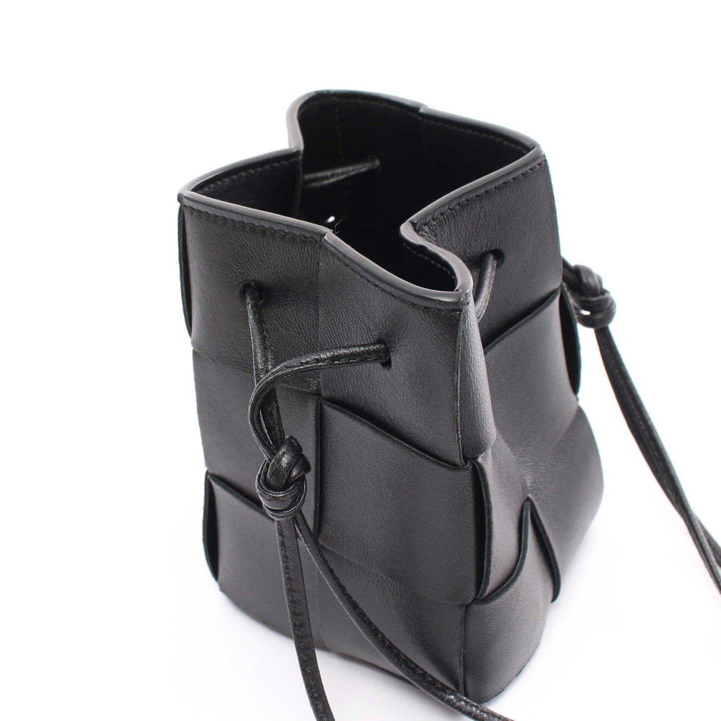 ショルダーバッグ レザー ブラック ボッテガヴェネタ バッグ BOTTEGA VENETA