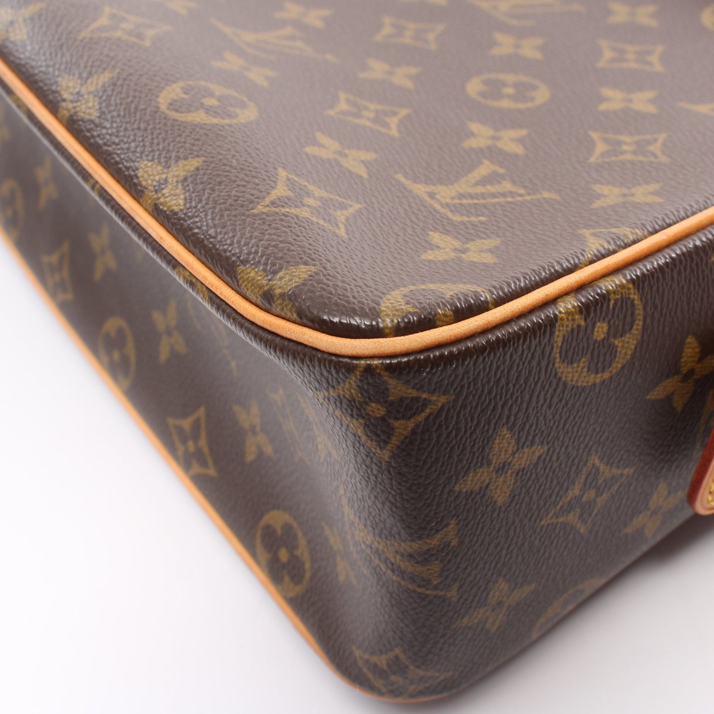 ヴィバシテGM モノグラム ショルダーバッグ PVC レザー ブラウン ルイヴィトン バッグ LOUIS VUITTON