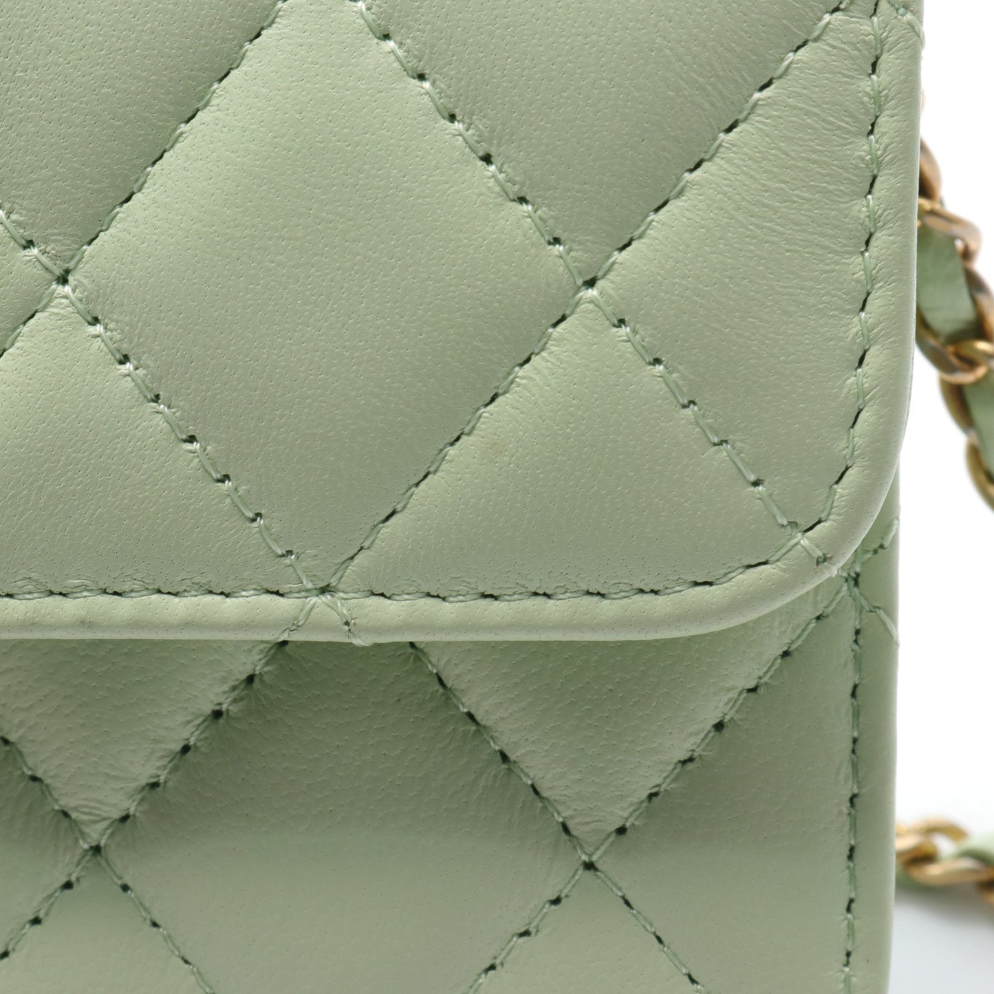 チェーンショルダーバッグ ラムスキン ライトグリーン ゴールド金具 シャネル バッグ CHANEL
