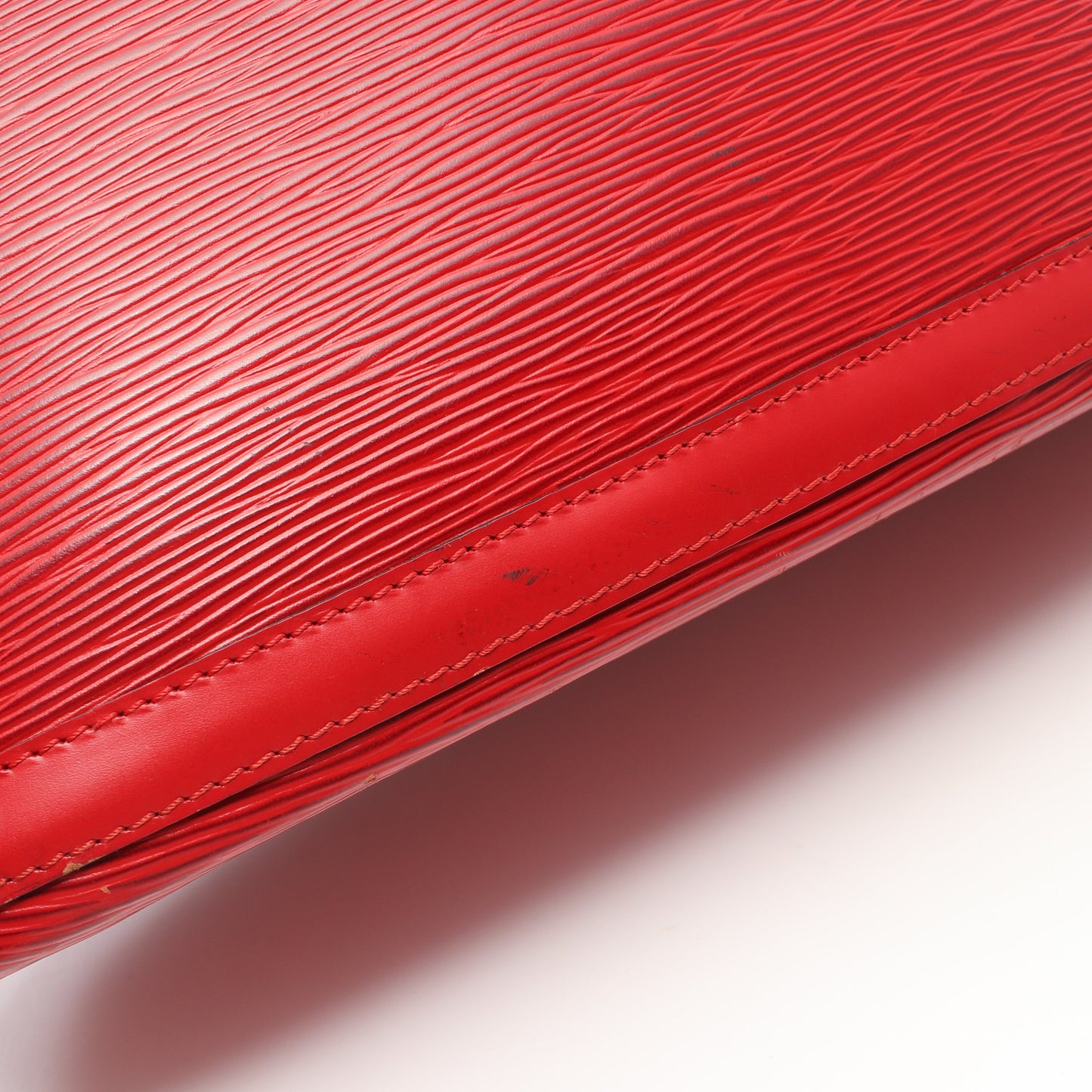 リュサック エピ カスティリアンレッド ショルダーバッグ レザー レッド ルイヴィトン バッグ LOUIS VUITTON