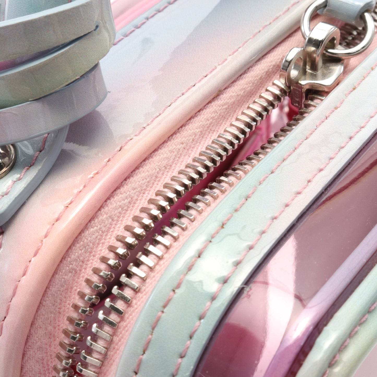 CCフィリグリー チェーンショルダーバッグ エナメルレザー ビニール ピンク マルチカラー シルバー金具 シャネル バッグ CHANEL
