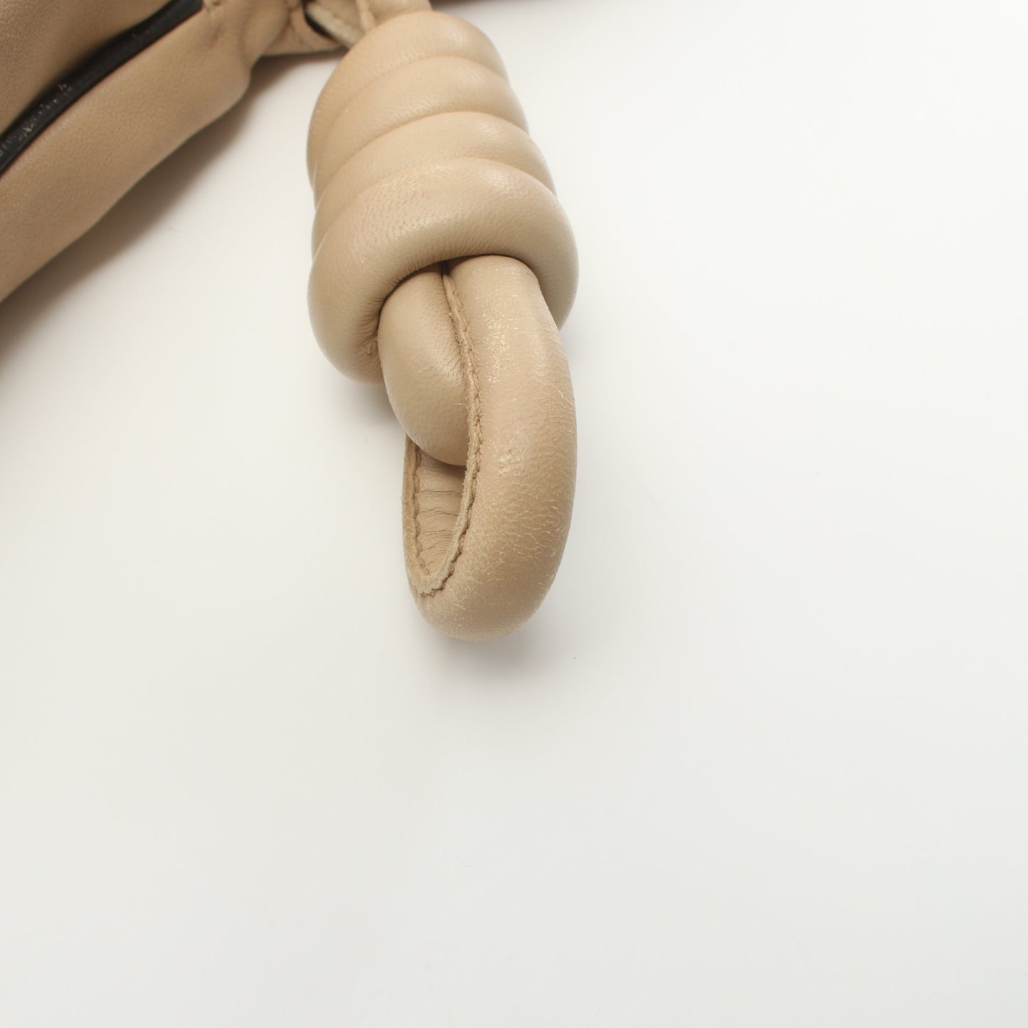 フラメンコ ノット ショルダーバッグ レザー ライトベージュ ロエベ バッグ LOEWE