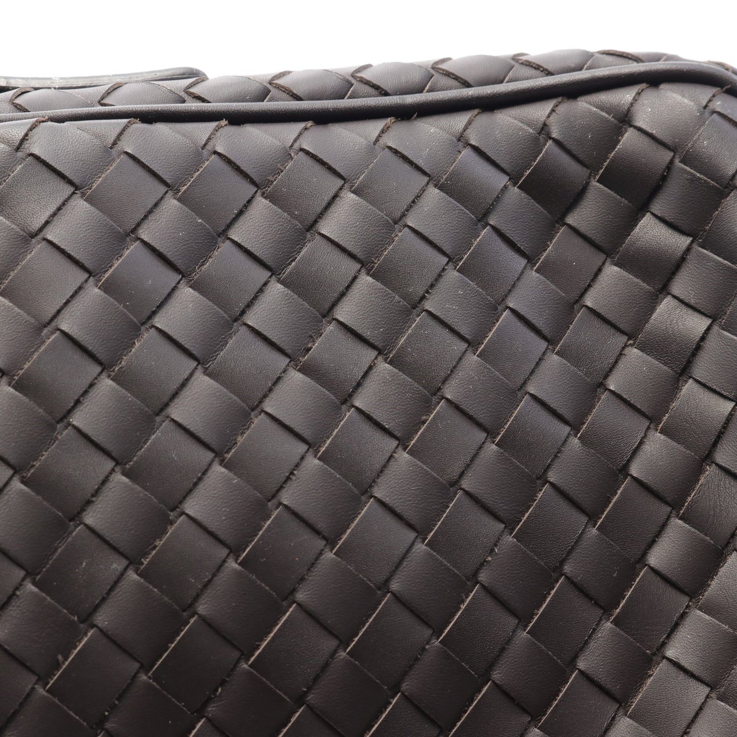 イントレチャート ショルダーバッグ レザー ダークブラウン ボッテガヴェネタ バッグ BOTTEGA VENETA
