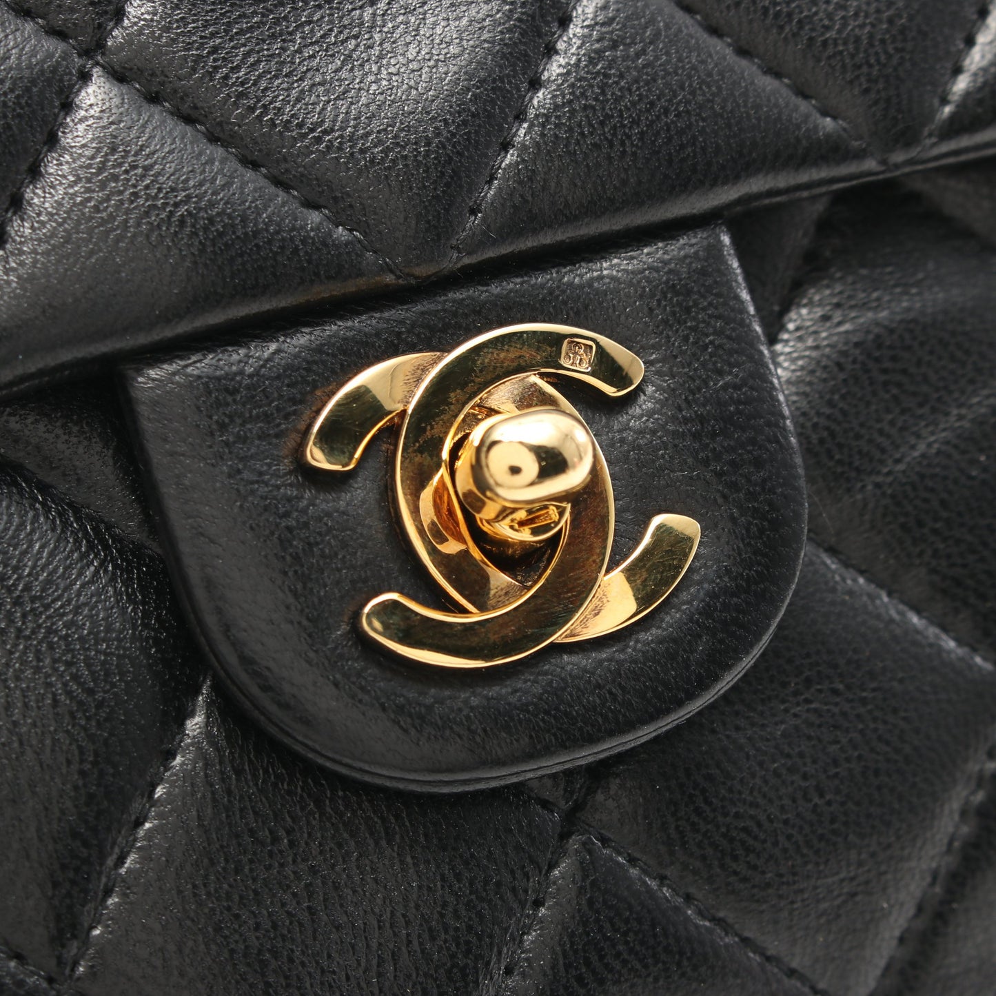 ミニマトラッセ20 チェーンショルダーバッグ ラムスキン ブラック ゴールド金具 ヴィンテージ シャネル バッグ CHANEL