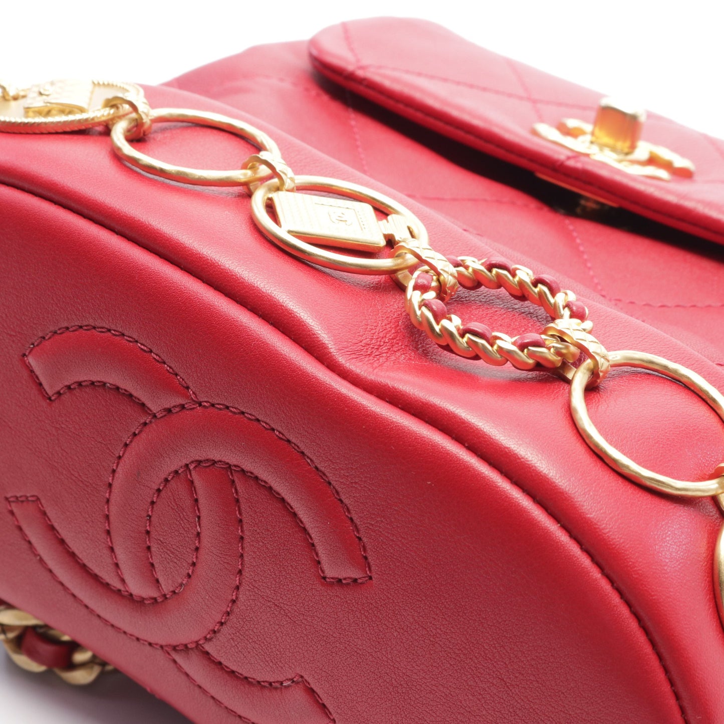 マトラッセ スモール チェーン バックパック リュックサック ラムスキン レッド ゴールド金具 シャネル バッグ CHANEL