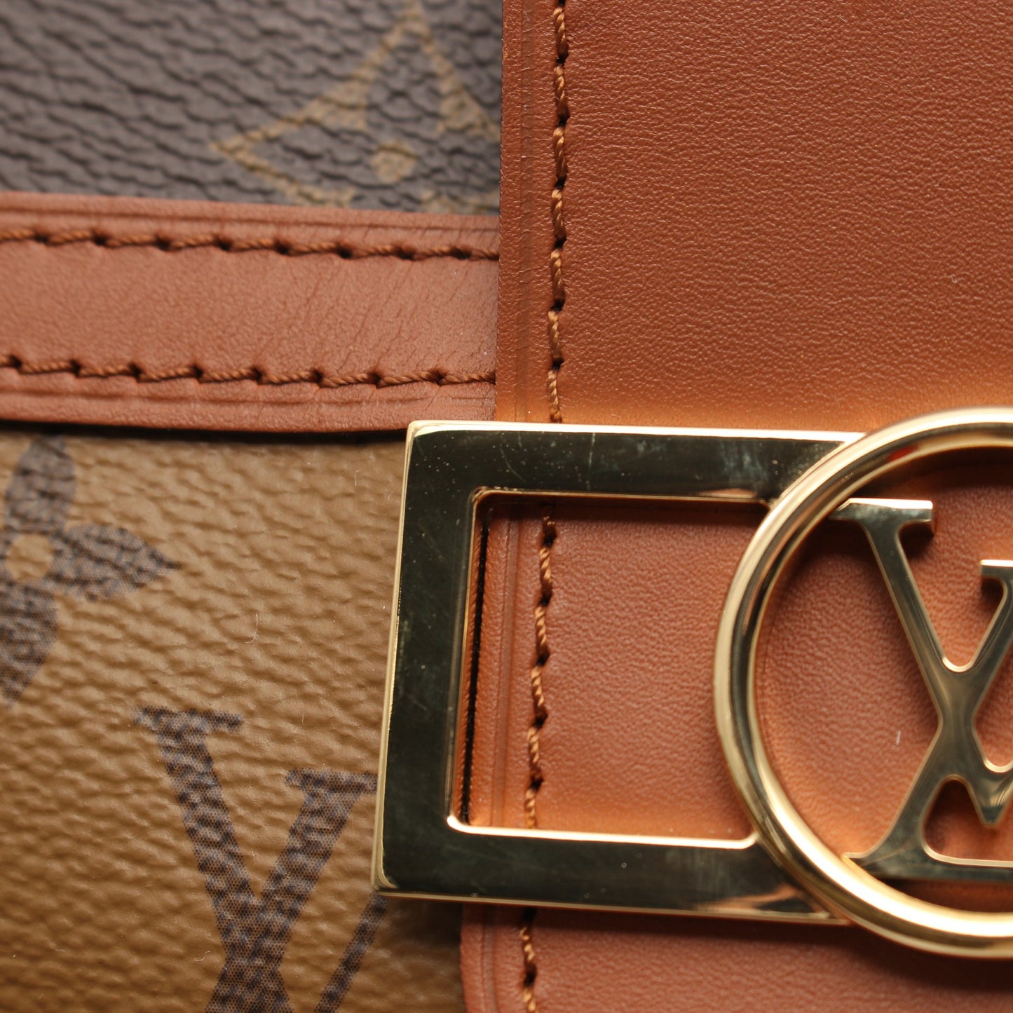ホーボー ドーフィーヌMM モノグラムリバース ショルダーバッグ PVC レザー ブラウン ベージュ 2WAY ルイヴィトン バッグ LOUIS VUITTON