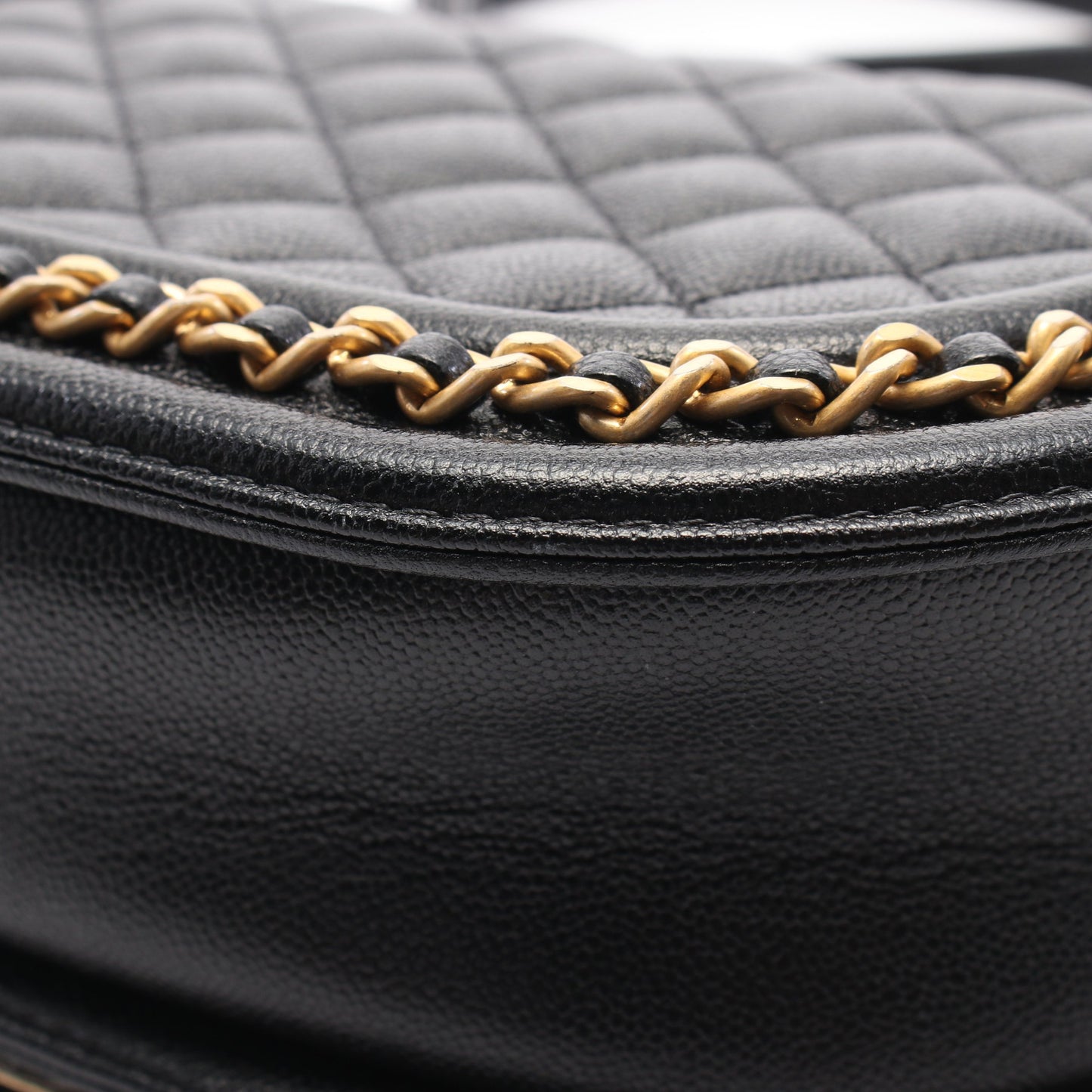 ボーイシャネル スモール チェーンショルダーバッグ キャビアスキン ブラック ゴールド金具 シャネル バッグ CHANEL
