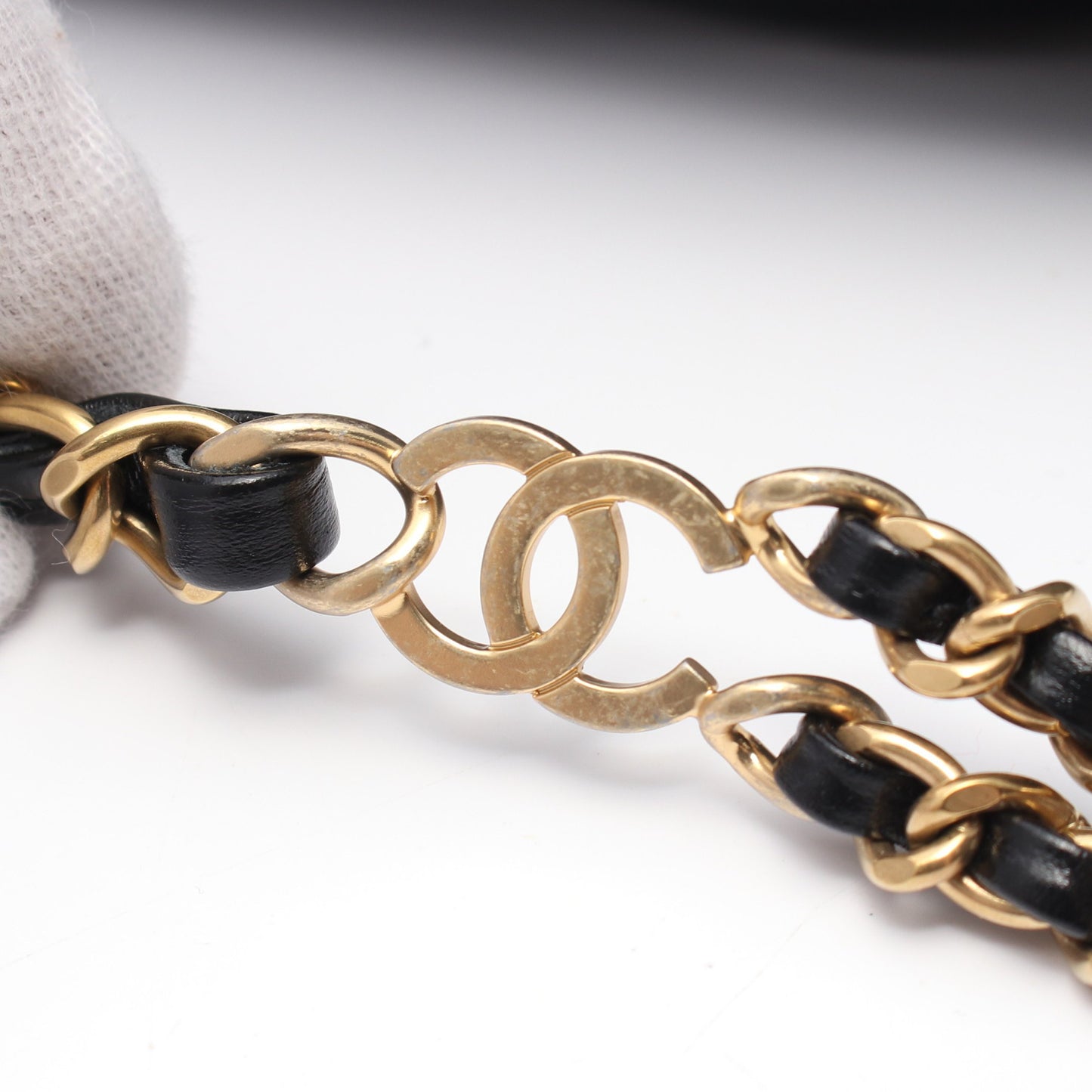 シャネル 22 ラージ チェーン バックパック リュックサック レザー ブラック ゴールド金具 シャネル バッグ CHANEL