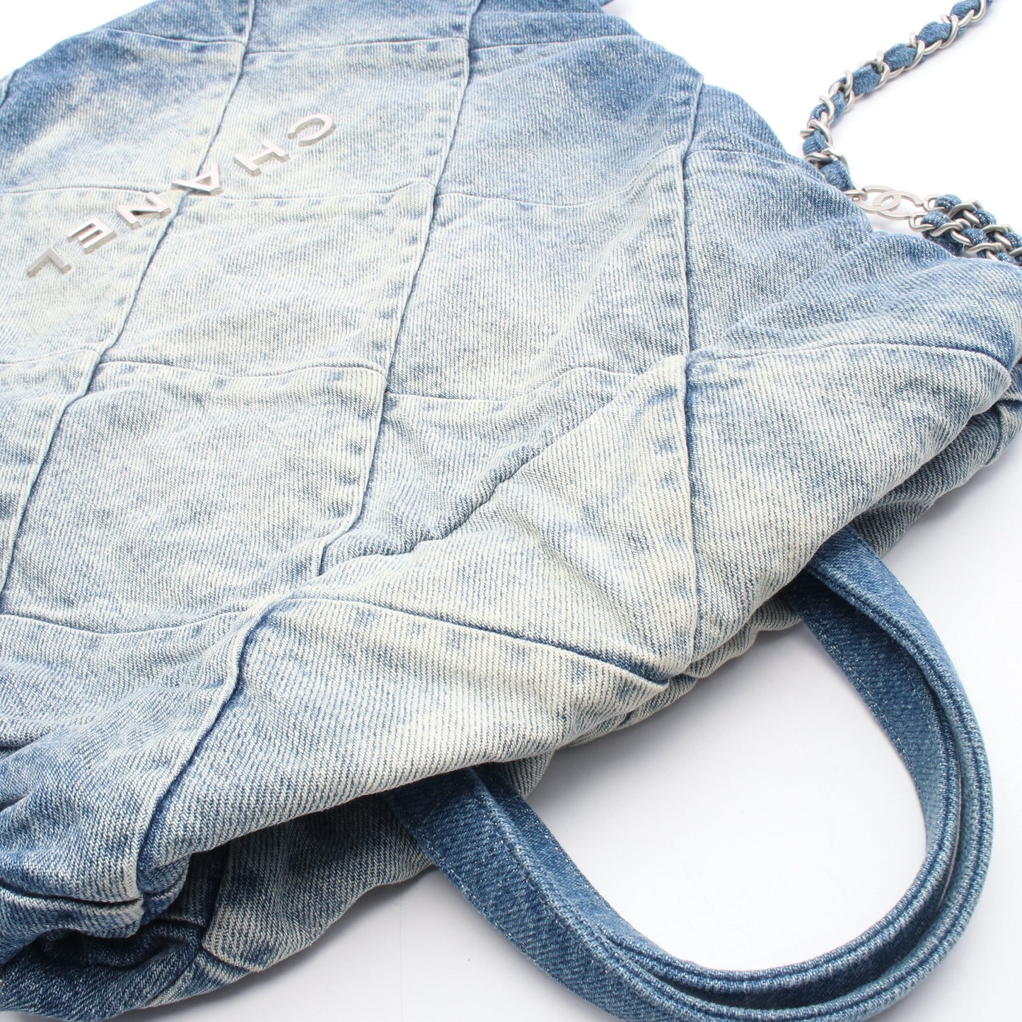 シャネル22 バックパック ナップサック デニム ブルー シルバー金具 シャネル バッグ CHANEL